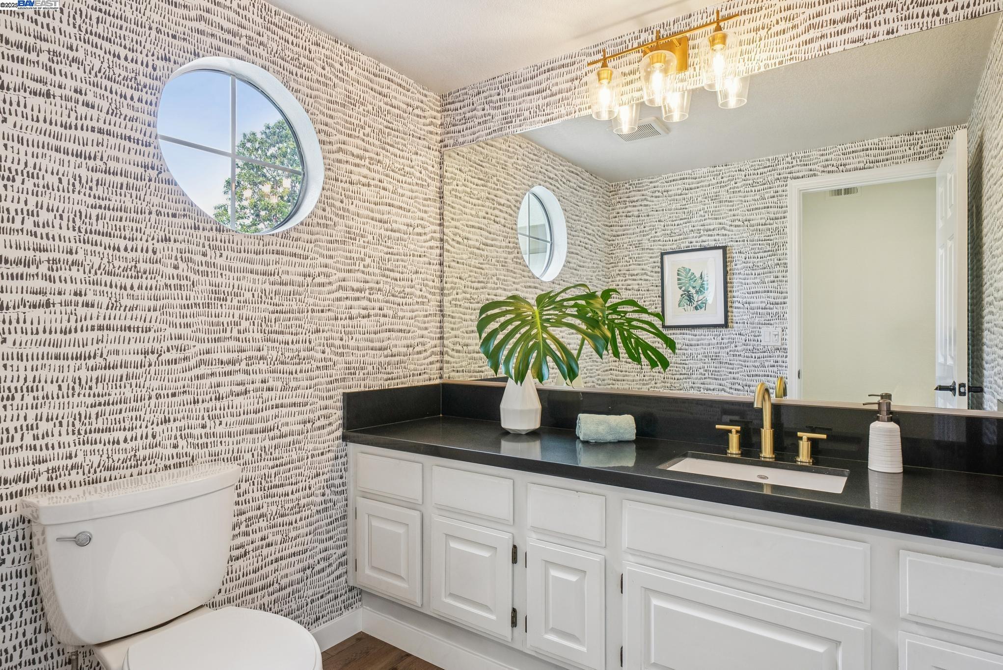 Detail Gallery Image 39 of 58 For 114 Fundy Bay, Alameda,  CA 94502 - 4 Beds | 2/1 Baths