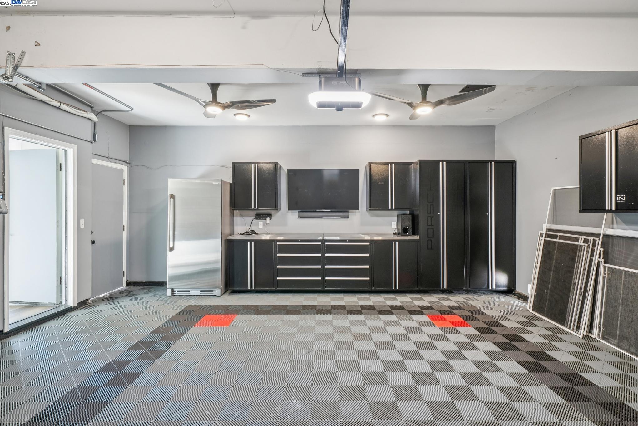 Detail Gallery Image 42 of 58 For 114 Fundy Bay, Alameda,  CA 94502 - 4 Beds | 2/1 Baths