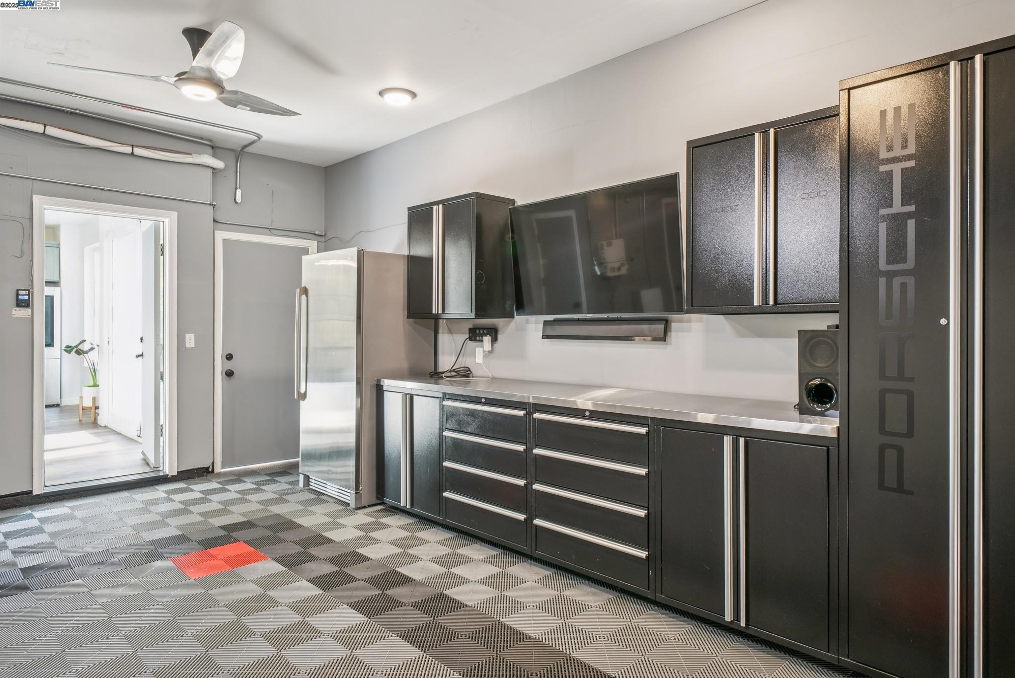 Detail Gallery Image 43 of 58 For 114 Fundy Bay, Alameda,  CA 94502 - 4 Beds | 2/1 Baths