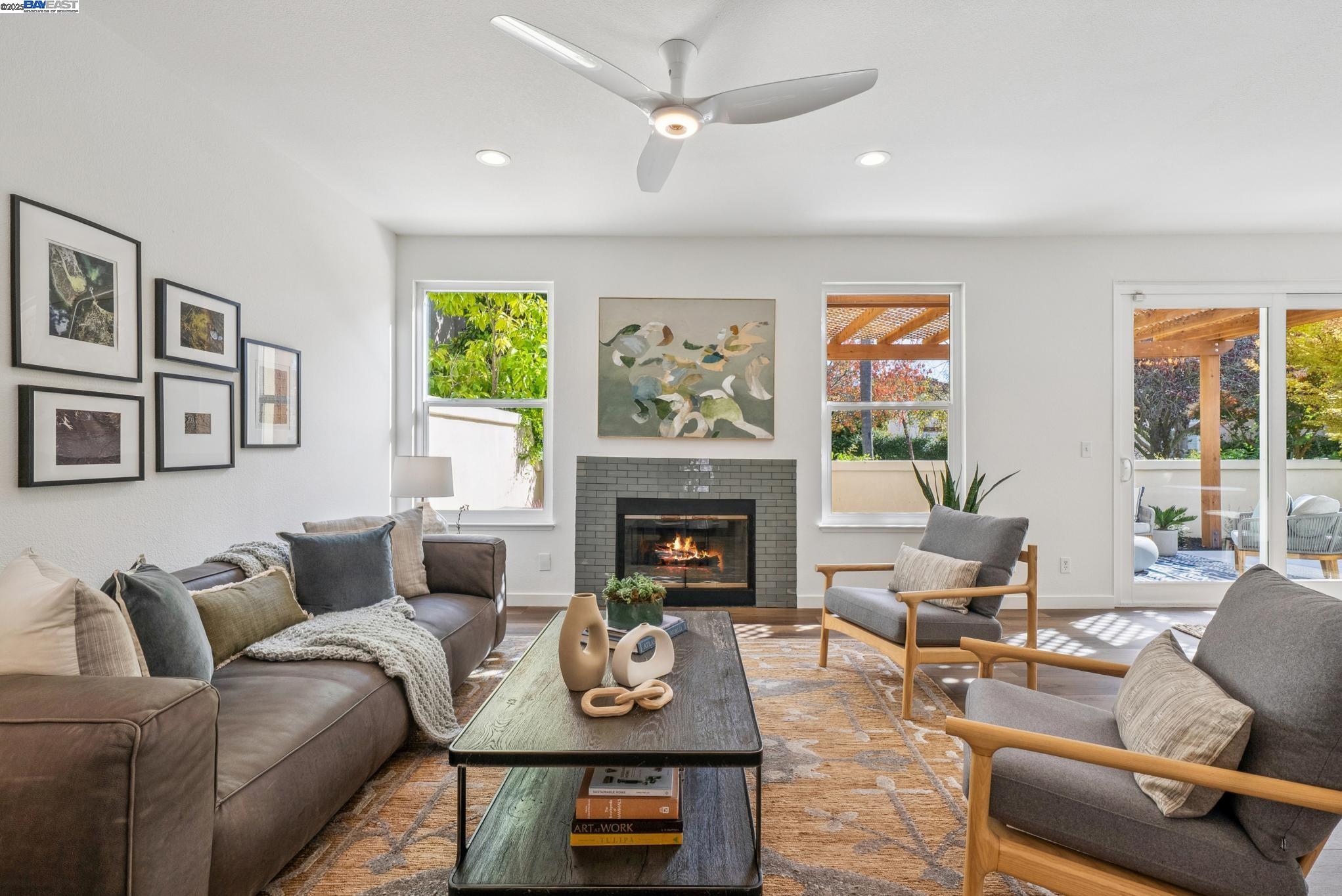 Detail Gallery Image 6 of 58 For 114 Fundy Bay, Alameda,  CA 94502 - 4 Beds | 2/1 Baths