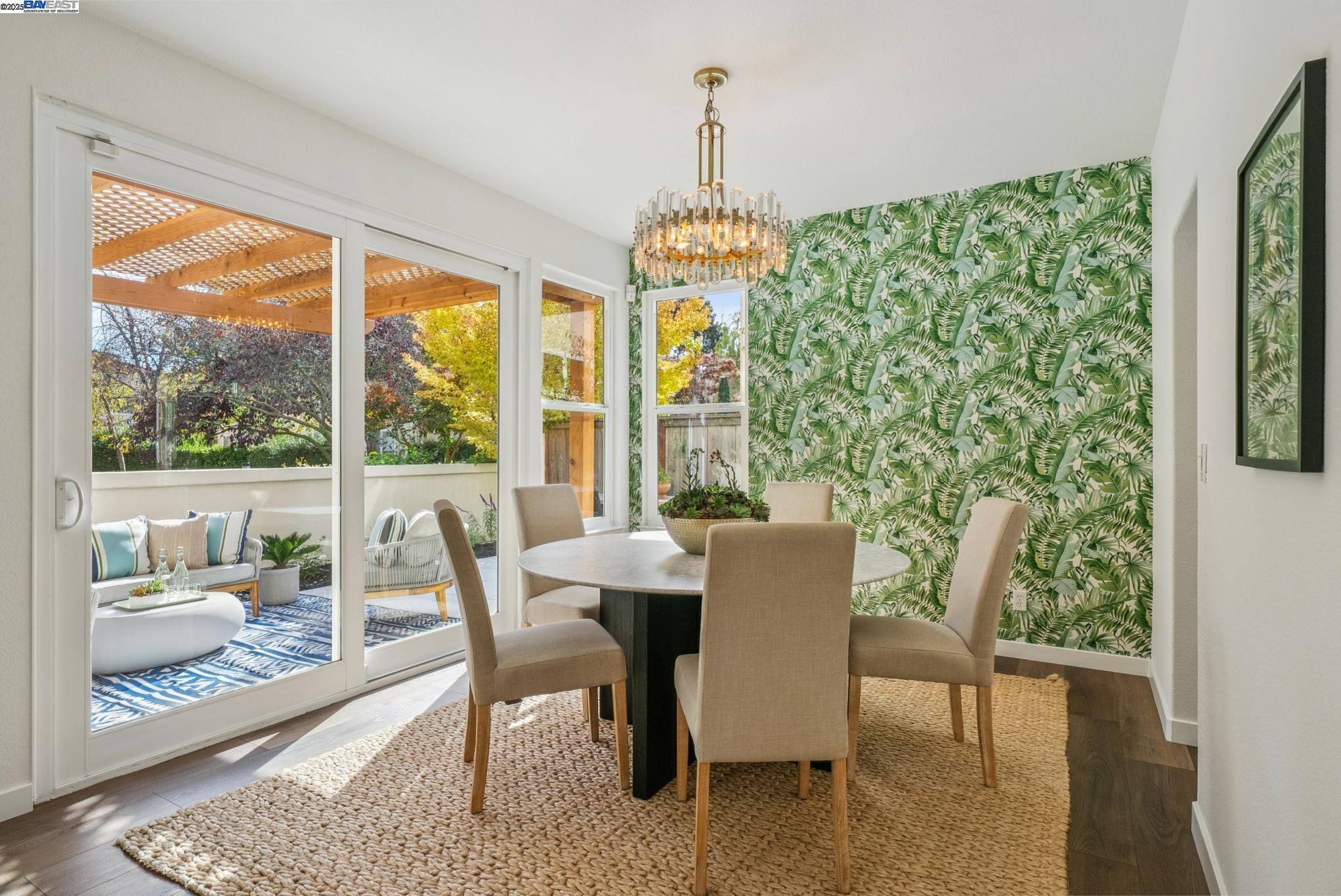 Detail Gallery Image 9 of 58 For 114 Fundy Bay, Alameda,  CA 94502 - 4 Beds | 2/1 Baths