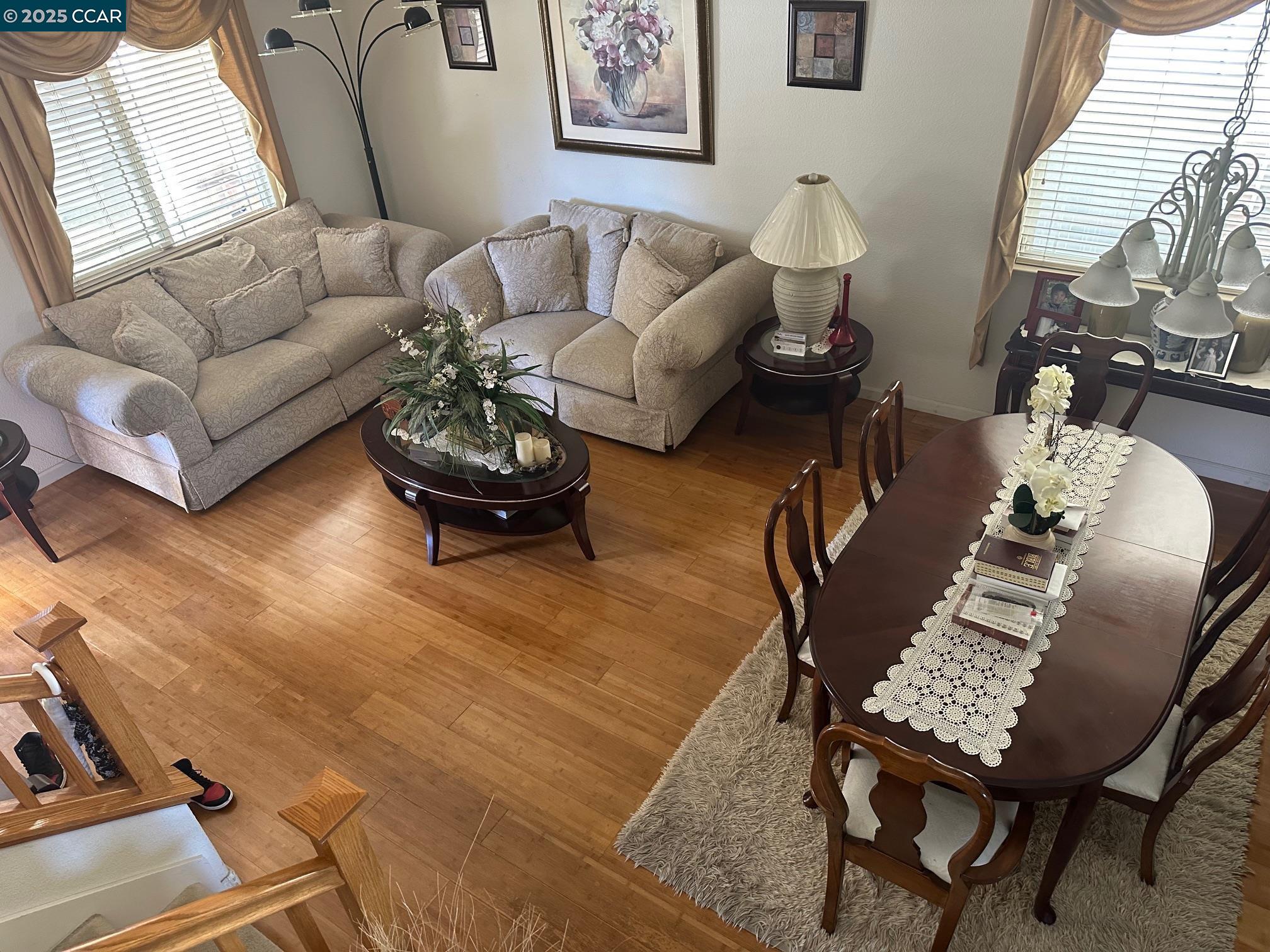 Detail Gallery Image 4 of 19 For 584 Silver Maple Drive, Hercules,  CA 94547 - 4 Beds | 3 Baths