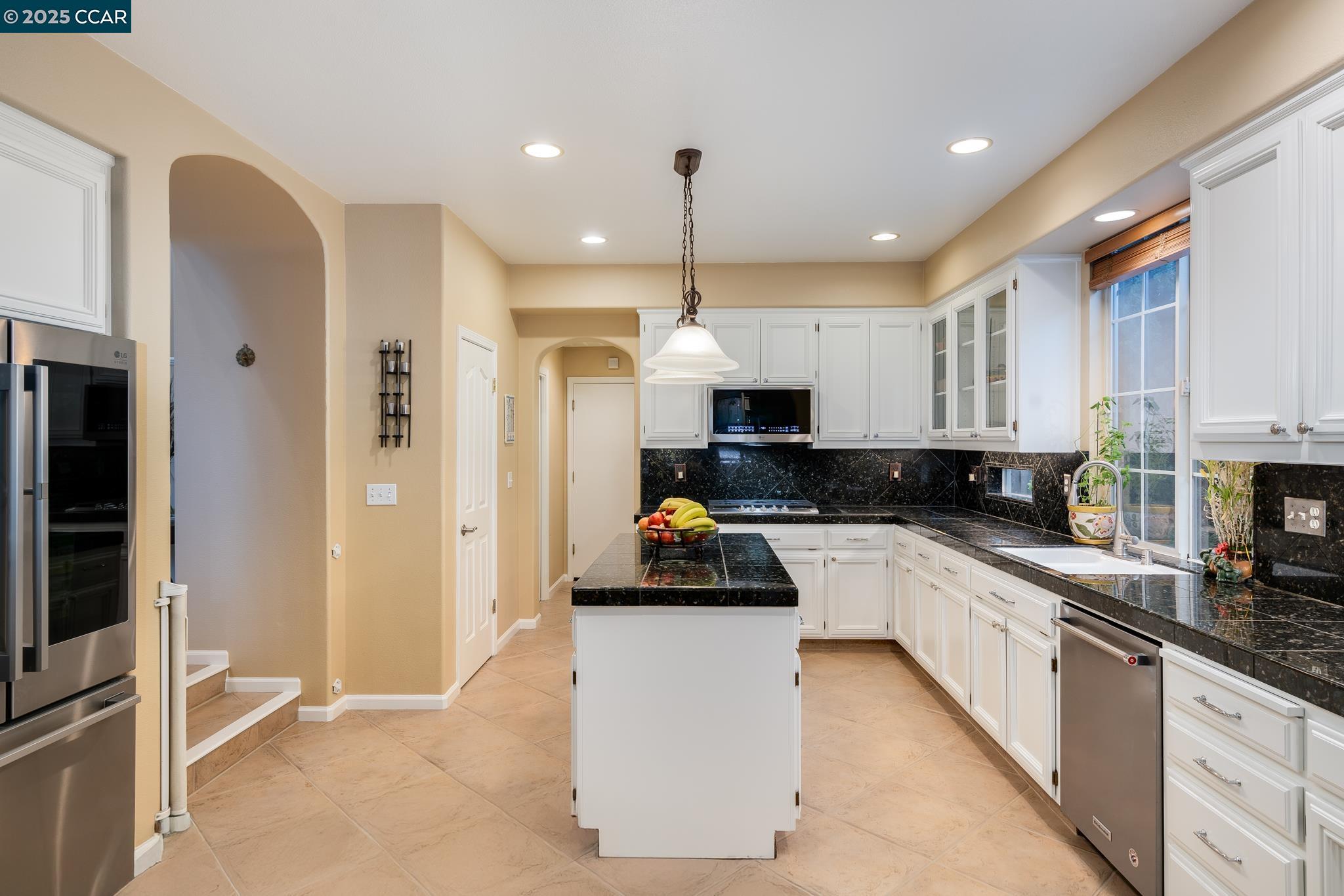 Detail Gallery Image 15 of 41 For 300 Caraway Ct, San Ramon,  CA 94582 - 4 Beds | 3 Baths