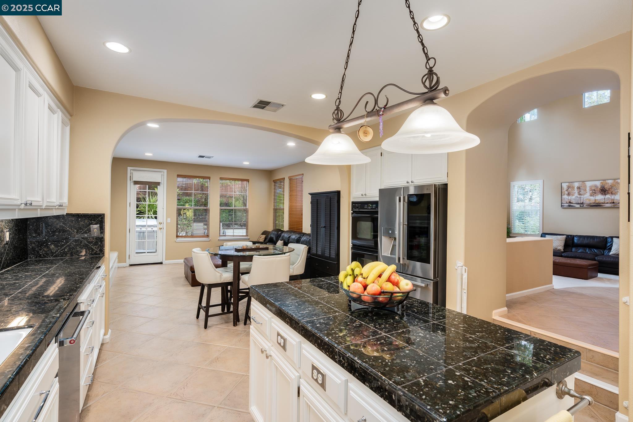 Detail Gallery Image 17 of 41 For 300 Caraway Ct, San Ramon,  CA 94582 - 4 Beds | 3 Baths