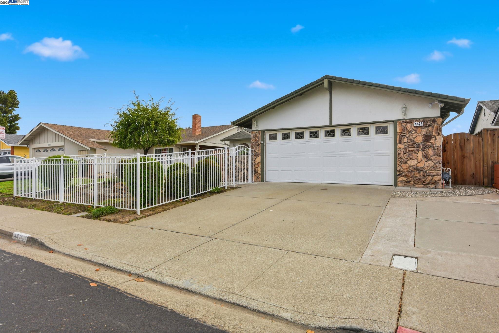 Front Image Thumbnail for BE41116865