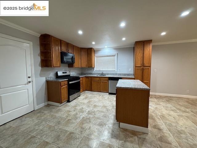 Detail Gallery Image 4 of 17 For 1027 San Carlos Dr, Antioch,  CA 94509 - 3 Beds | 2 Baths