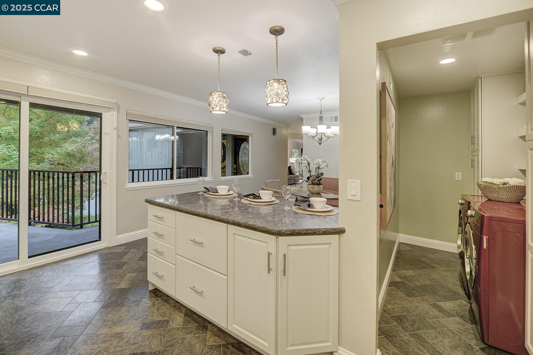 Photo #5: 41116869 Listing: Photo #5