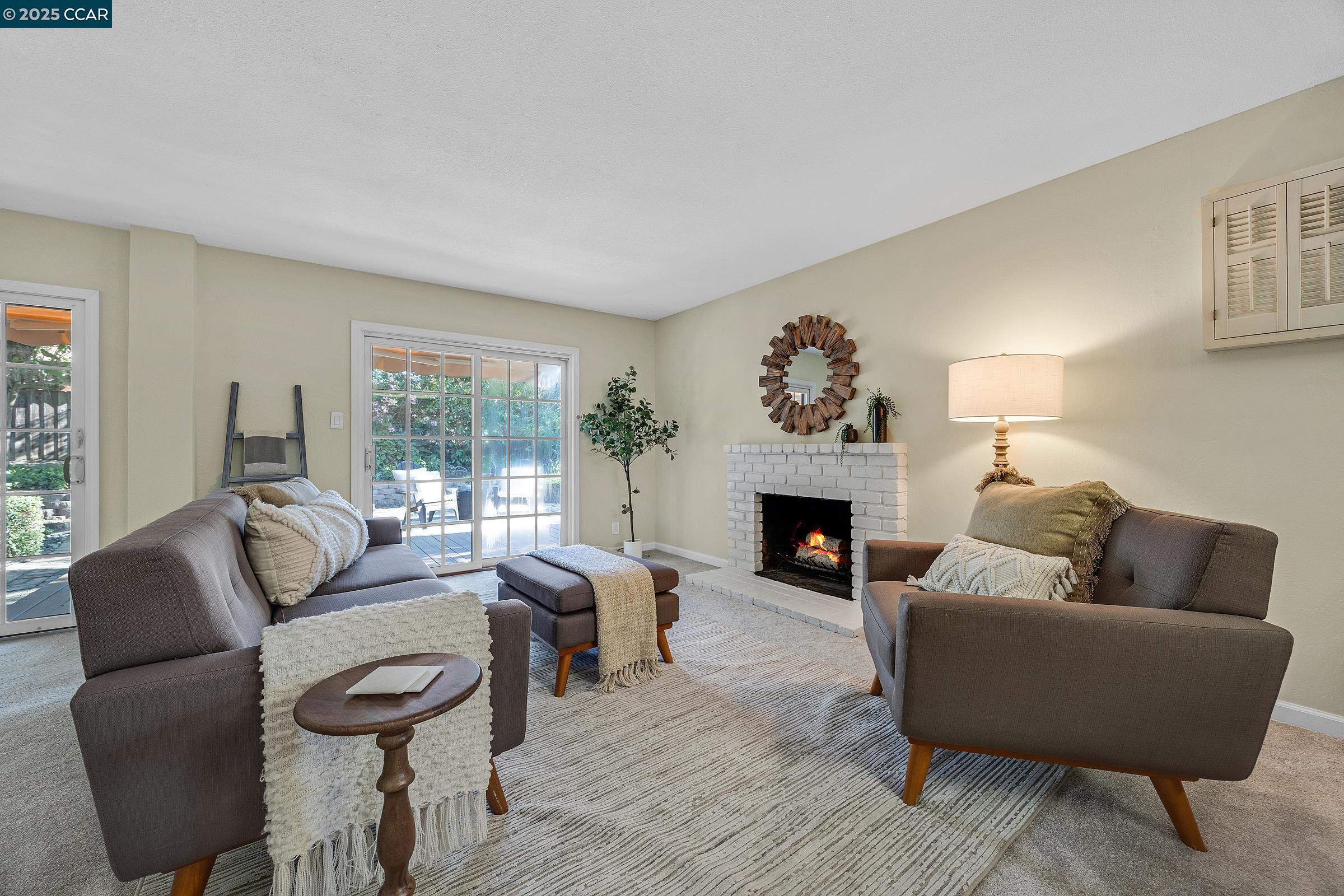 Front Image Thumbnail for CC41116877