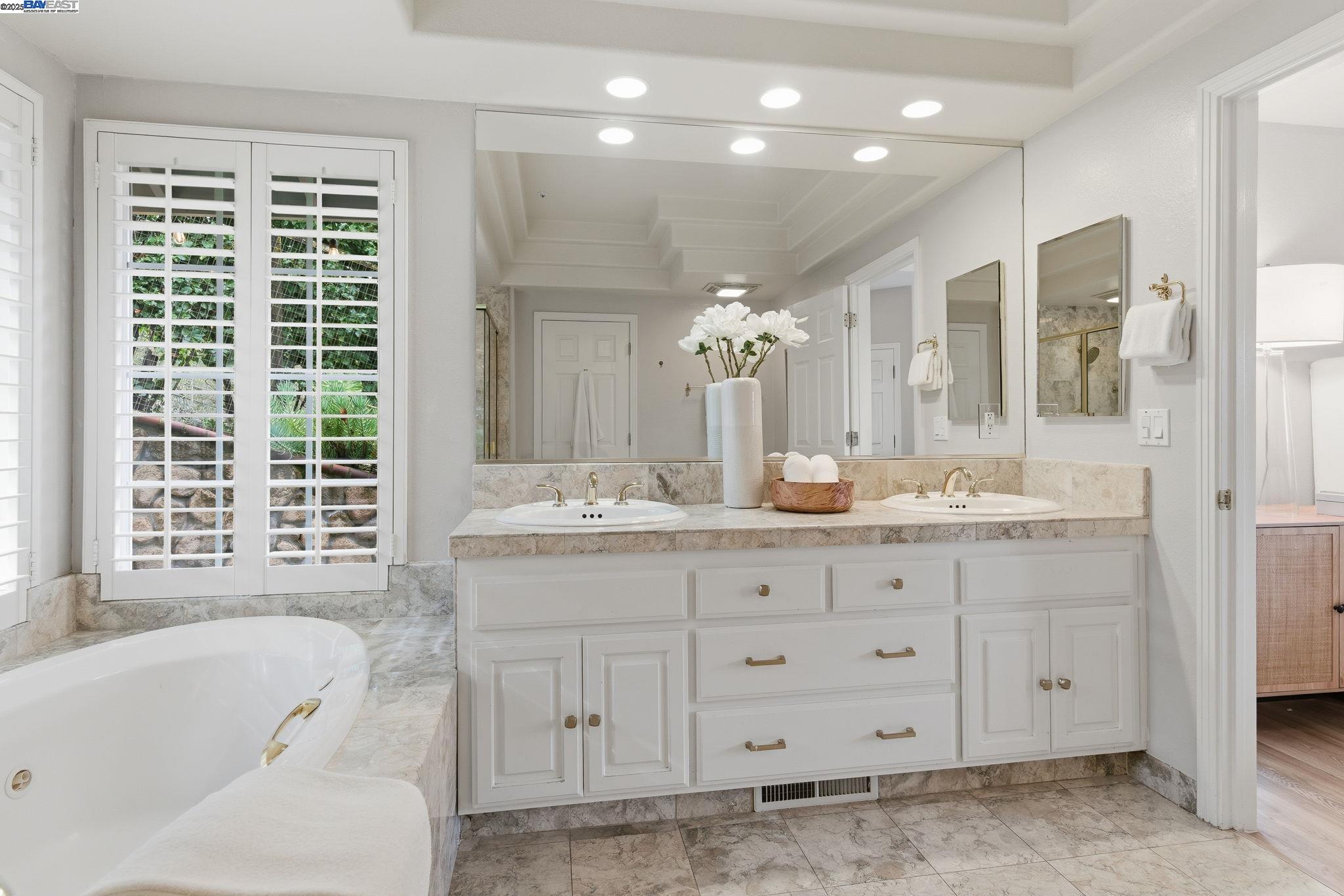 Detail Gallery Image 24 of 26 For 1031 Millbrook Court, Walnut Creek,  CA 94598 - 5 Beds | 4 Baths