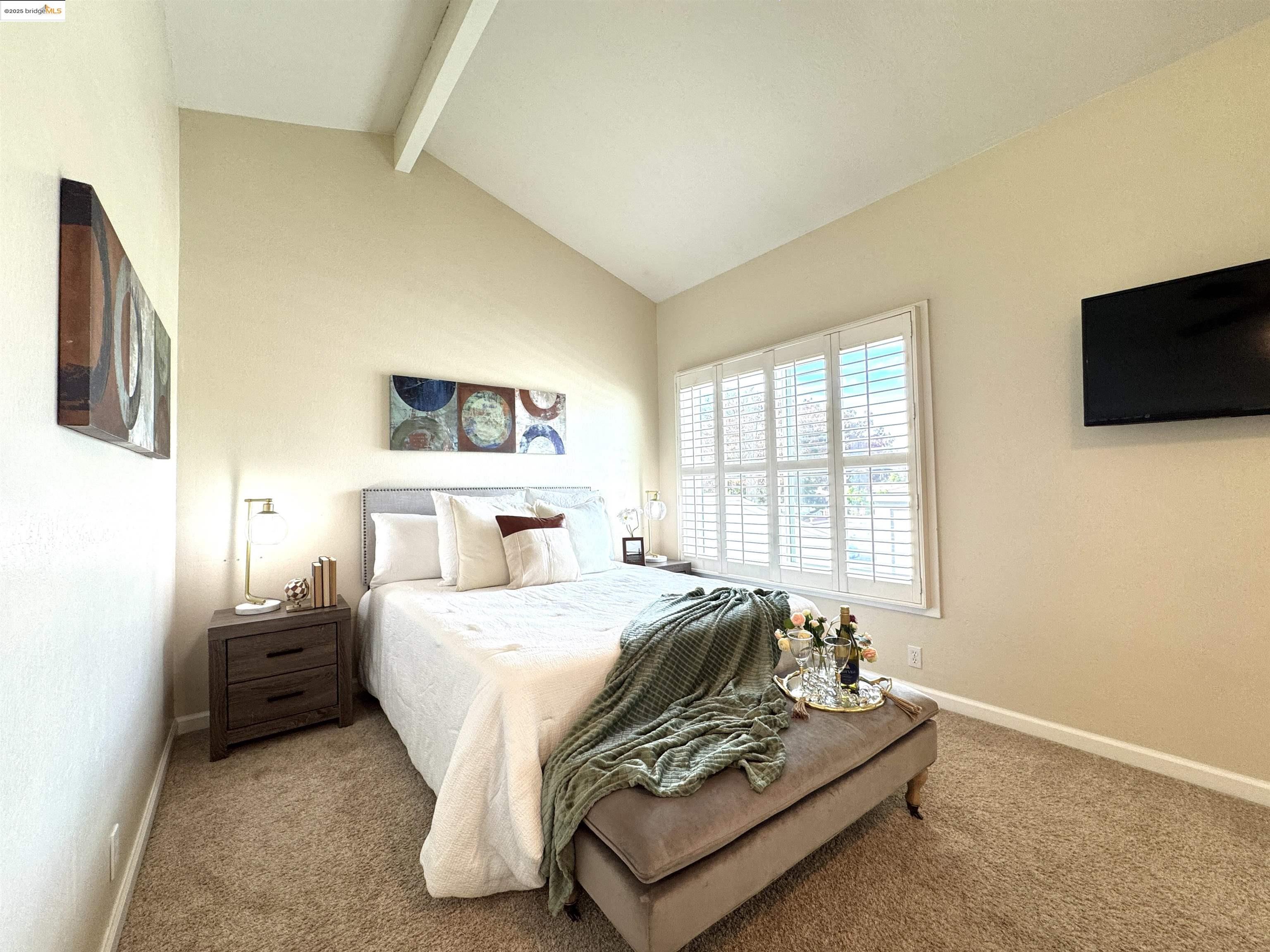 Detail Gallery Image 19 of 48 For 3365 Los Prados St, San Mateo,  CA 94403 - 2 Beds | 2 Baths