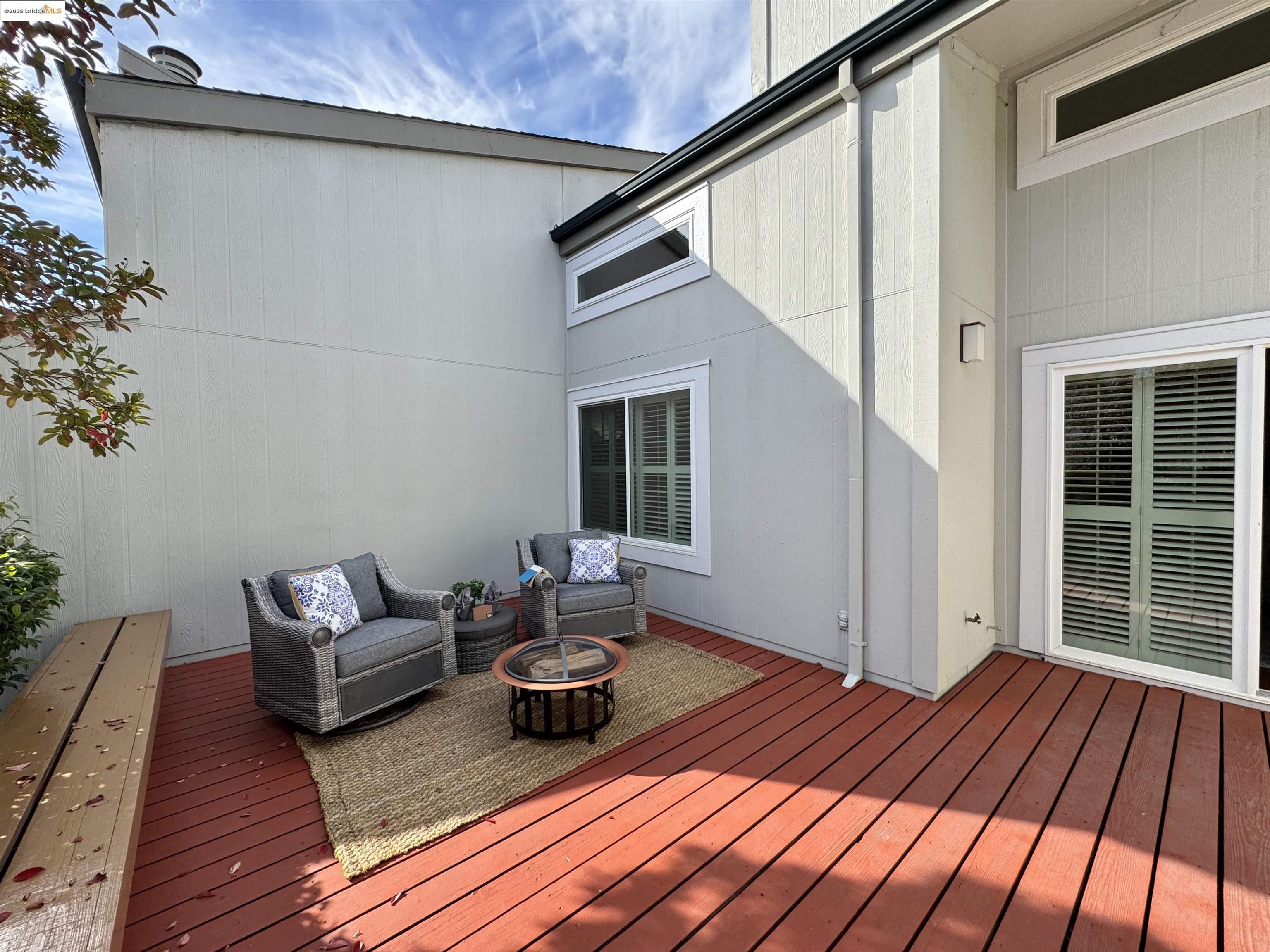Detail Gallery Image 32 of 48 For 3365 Los Prados St, San Mateo,  CA 94403 - 2 Beds | 2 Baths
