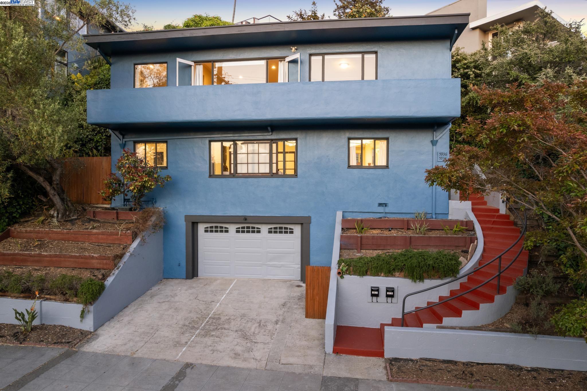 Detail Gallery Image 2 of 37 For 5936 Broadway, Oakland,  CA 94618 - – Beds | – Baths