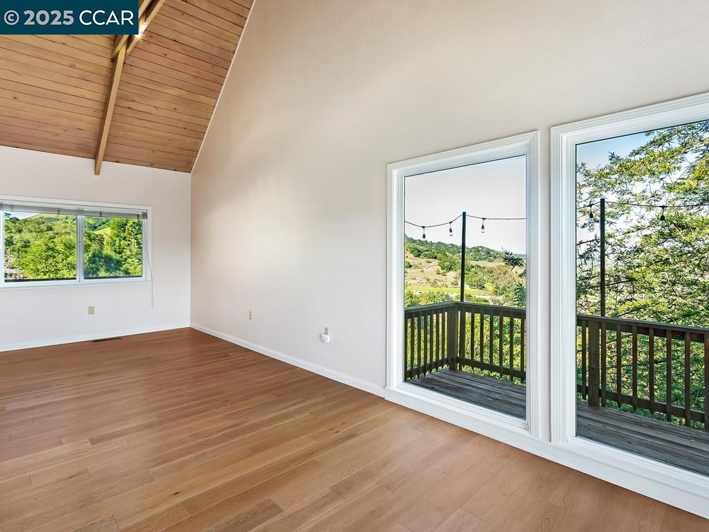 Detail Gallery Image 3 of 24 For 99 Longridge Rd., Orinda,  CA 94563 - 3 Beds | 3 Baths