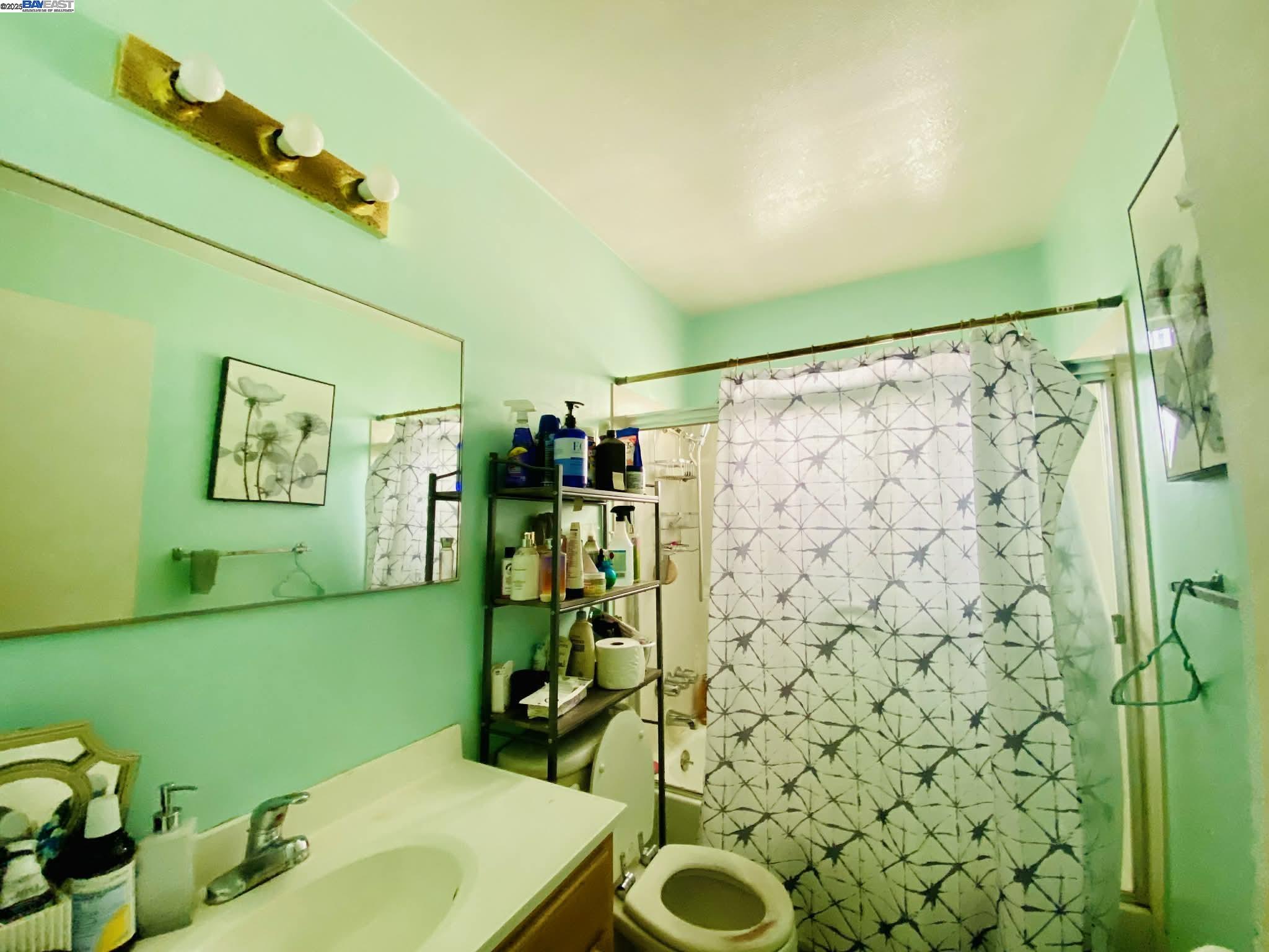 Detail Gallery Image 10 of 21 For 3120 School St, Oakland,  CA 94602 - – Beds | – Baths
