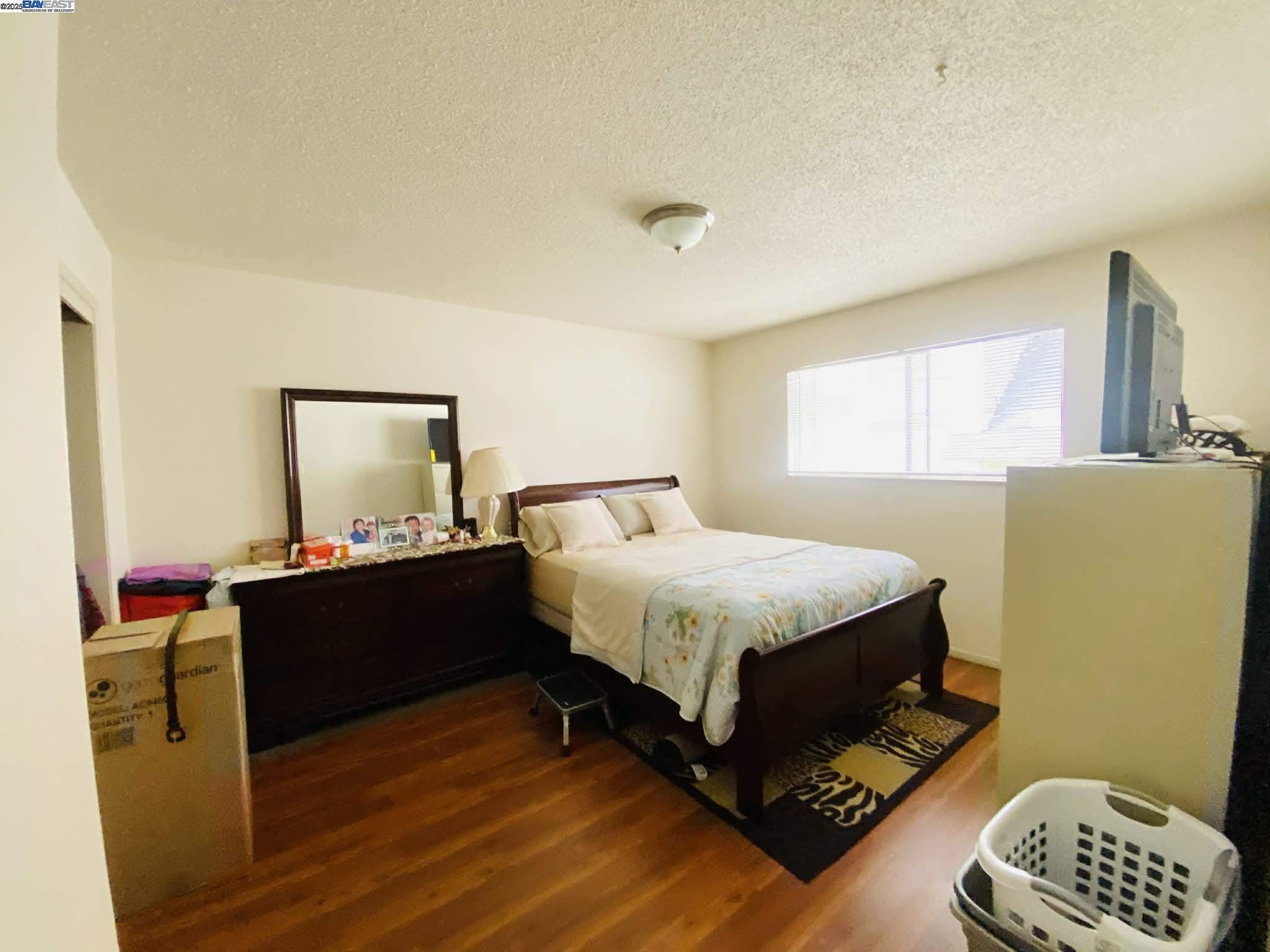 Detail Gallery Image 5 of 21 For 3120 School St, Oakland,  CA 94602 - – Beds | – Baths