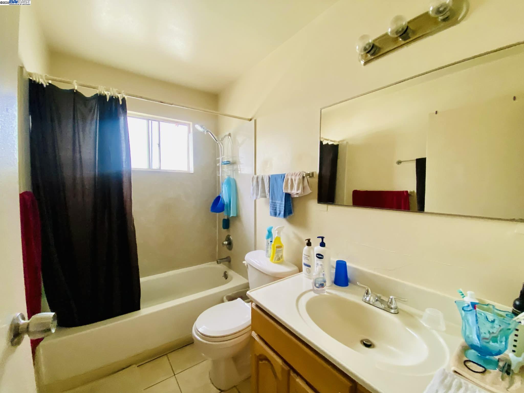 Detail Gallery Image 7 of 21 For 3120 School St, Oakland,  CA 94602 - – Beds | – Baths