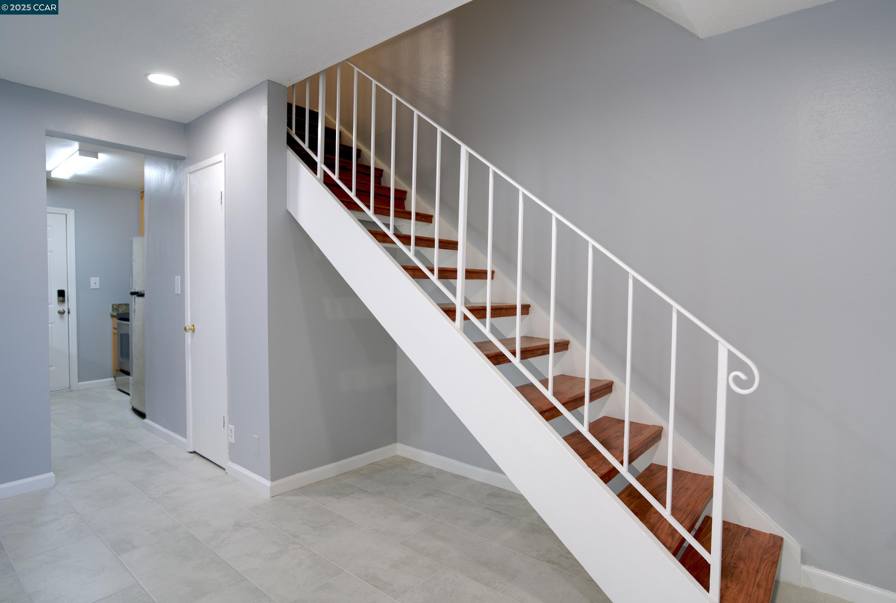 Detail Gallery Image 12 of 33 For 2027 Olivera Rd #C,  Concord,  CA 94520 - 2 Beds | 1/1 Baths