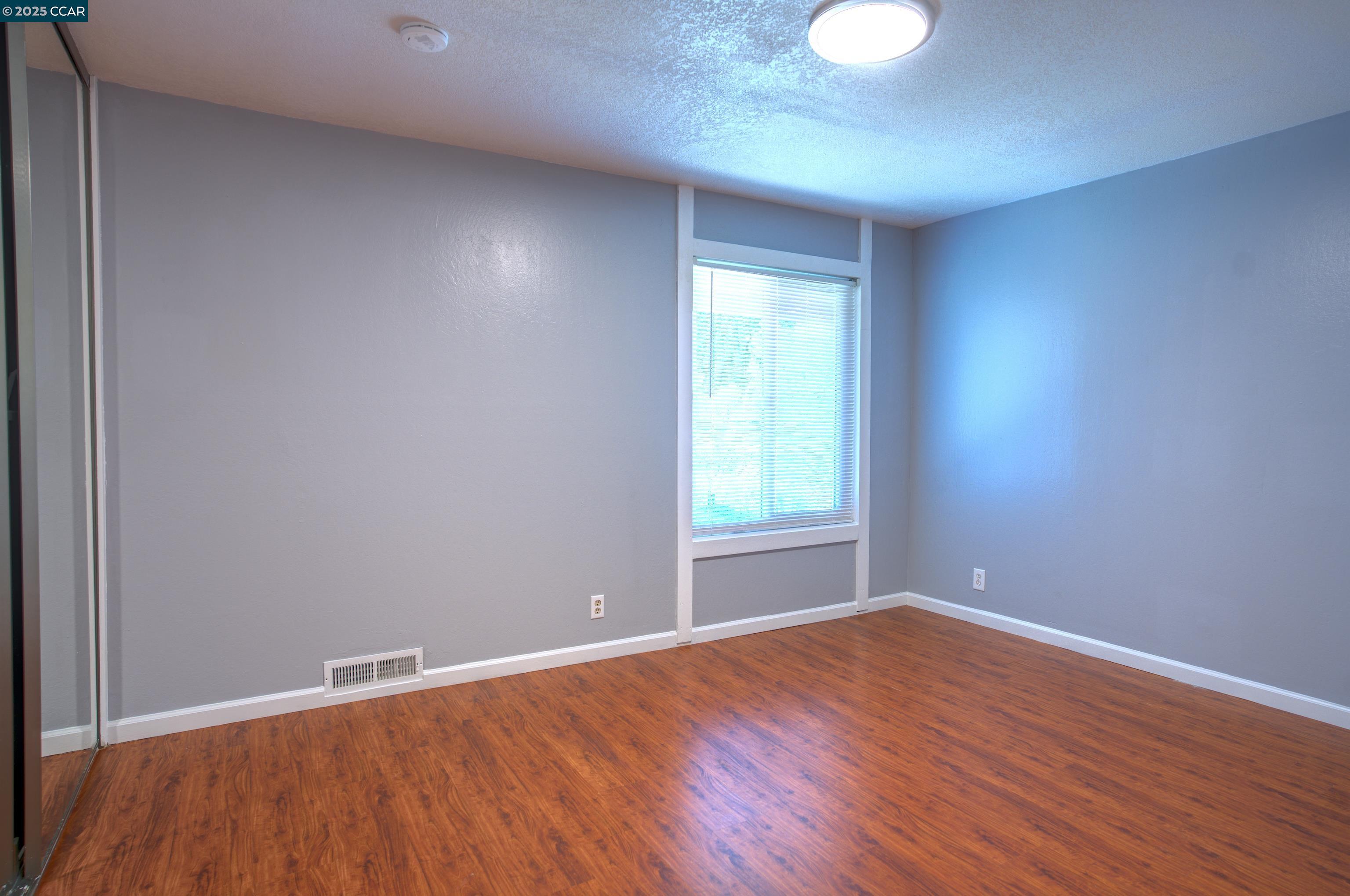 Detail Gallery Image 14 of 33 For 2027 Olivera Rd #C,  Concord,  CA 94520 - 2 Beds | 1/1 Baths