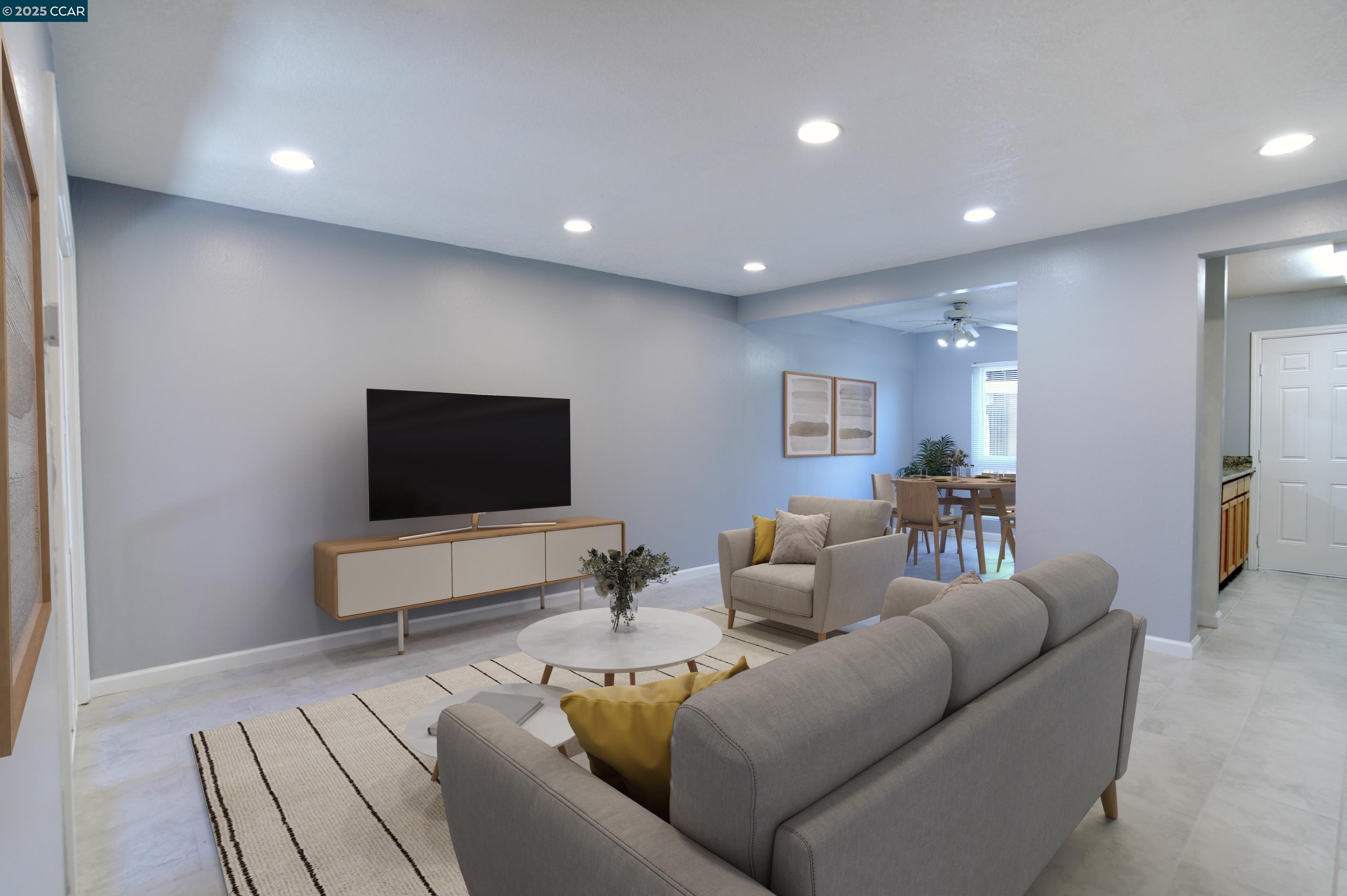 Detail Gallery Image 4 of 33 For 2027 Olivera Rd #C,  Concord,  CA 94520 - 2 Beds | 1/1 Baths