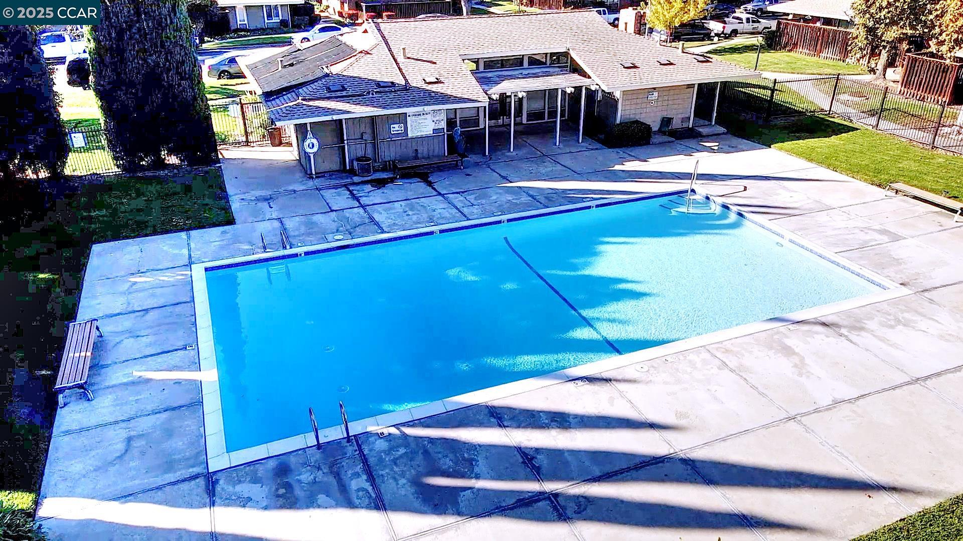 Detail Gallery Image 33 of 33 For 2027 Olivera Rd #C,  Concord,  CA 94520 - 2 Beds | 1/1 Baths