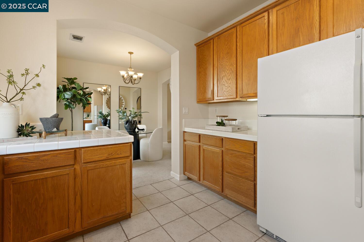 Detail Gallery Image 11 of 36 For 31 Picasso Ct, Pleasant Hill,  CA 94523 - 2 Beds | 2/1 Baths