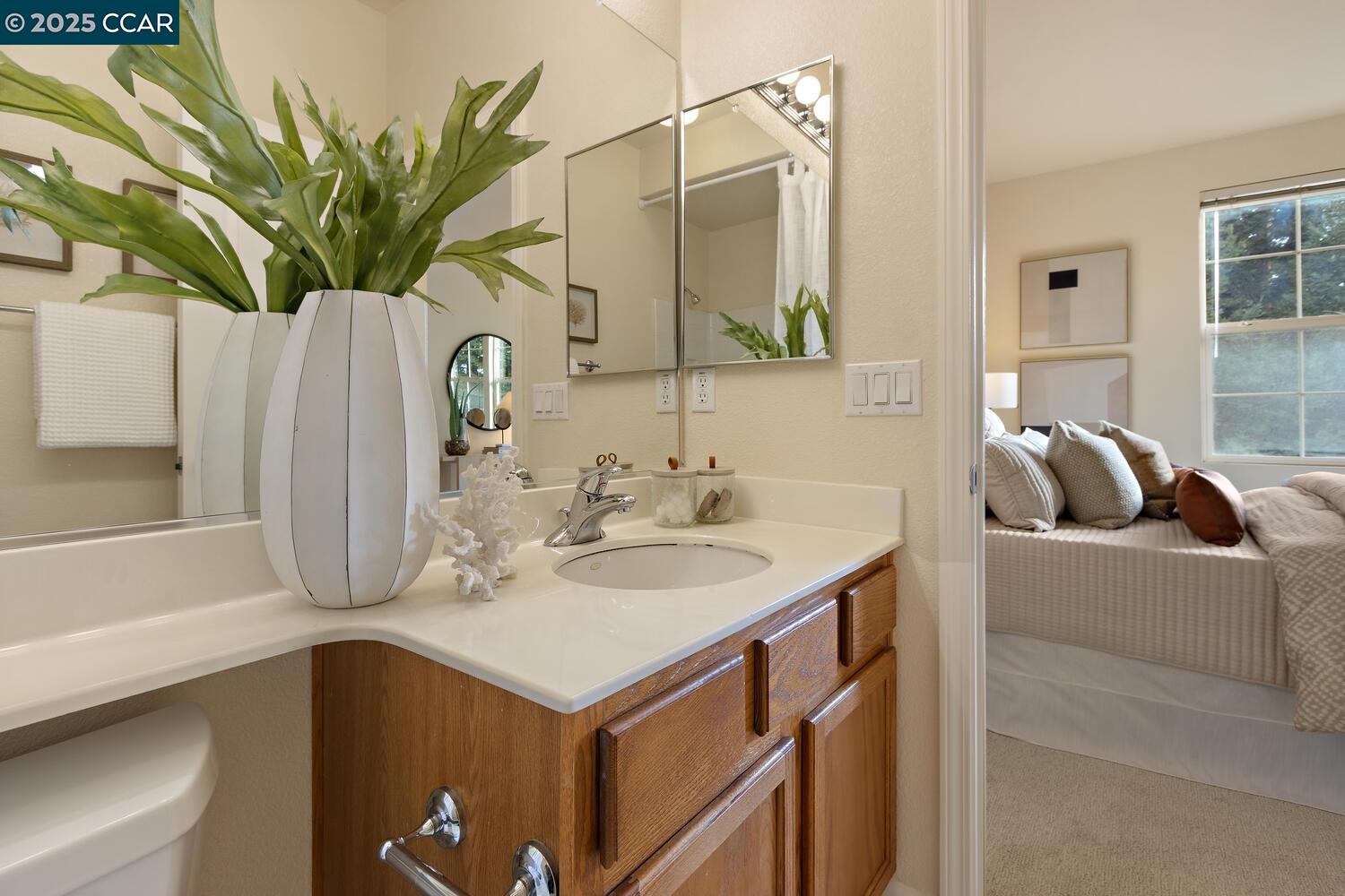 Detail Gallery Image 26 of 36 For 31 Picasso Ct, Pleasant Hill,  CA 94523 - 2 Beds | 2/1 Baths