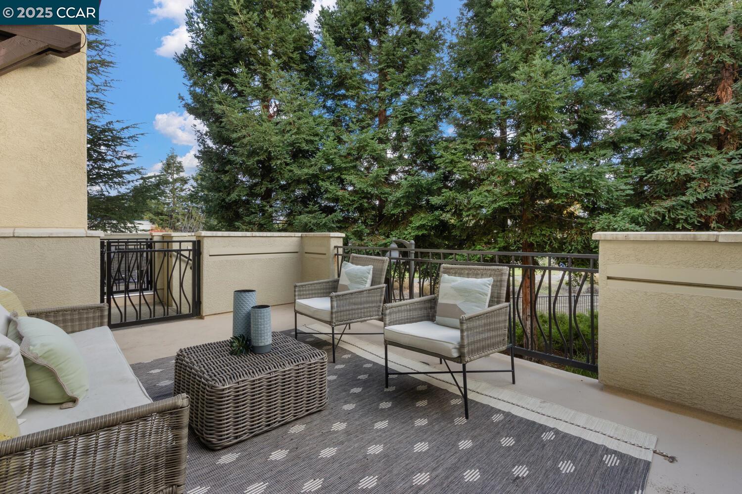 Detail Gallery Image 28 of 36 For 31 Picasso Ct, Pleasant Hill,  CA 94523 - 2 Beds | 2/1 Baths