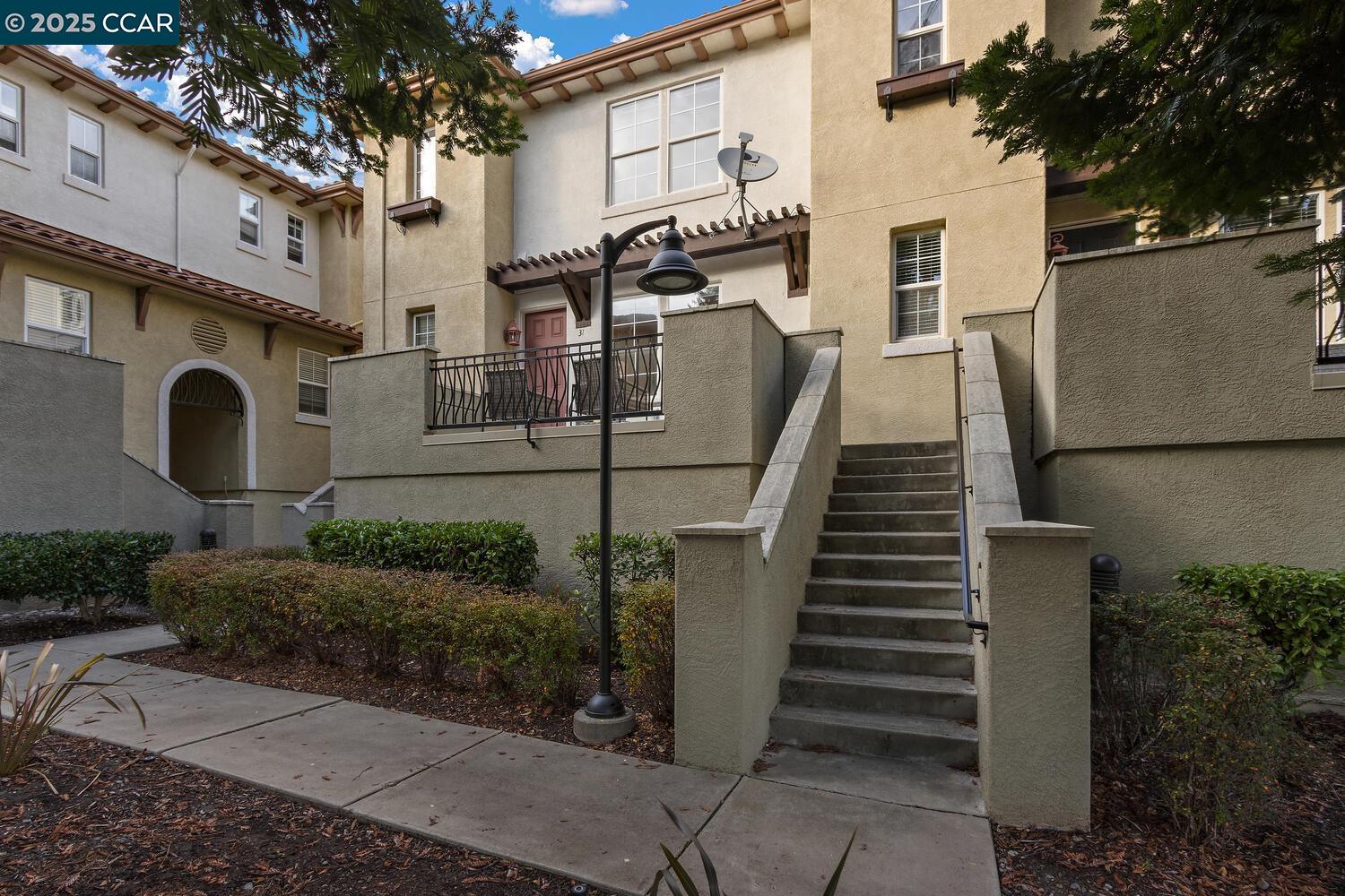 Detail Gallery Image 31 of 36 For 31 Picasso Ct, Pleasant Hill,  CA 94523 - 2 Beds | 2/1 Baths