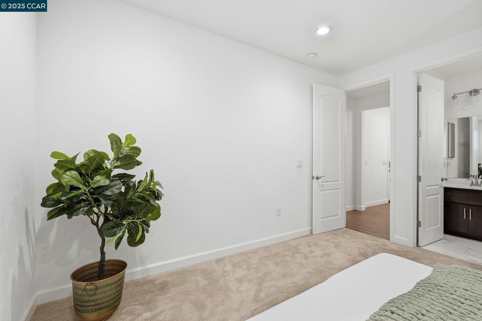 Detail Gallery Image 21 of 34 For 1123 David Senft Ln, Tracy,  CA 95304 - 4 Beds | 3/1 Baths