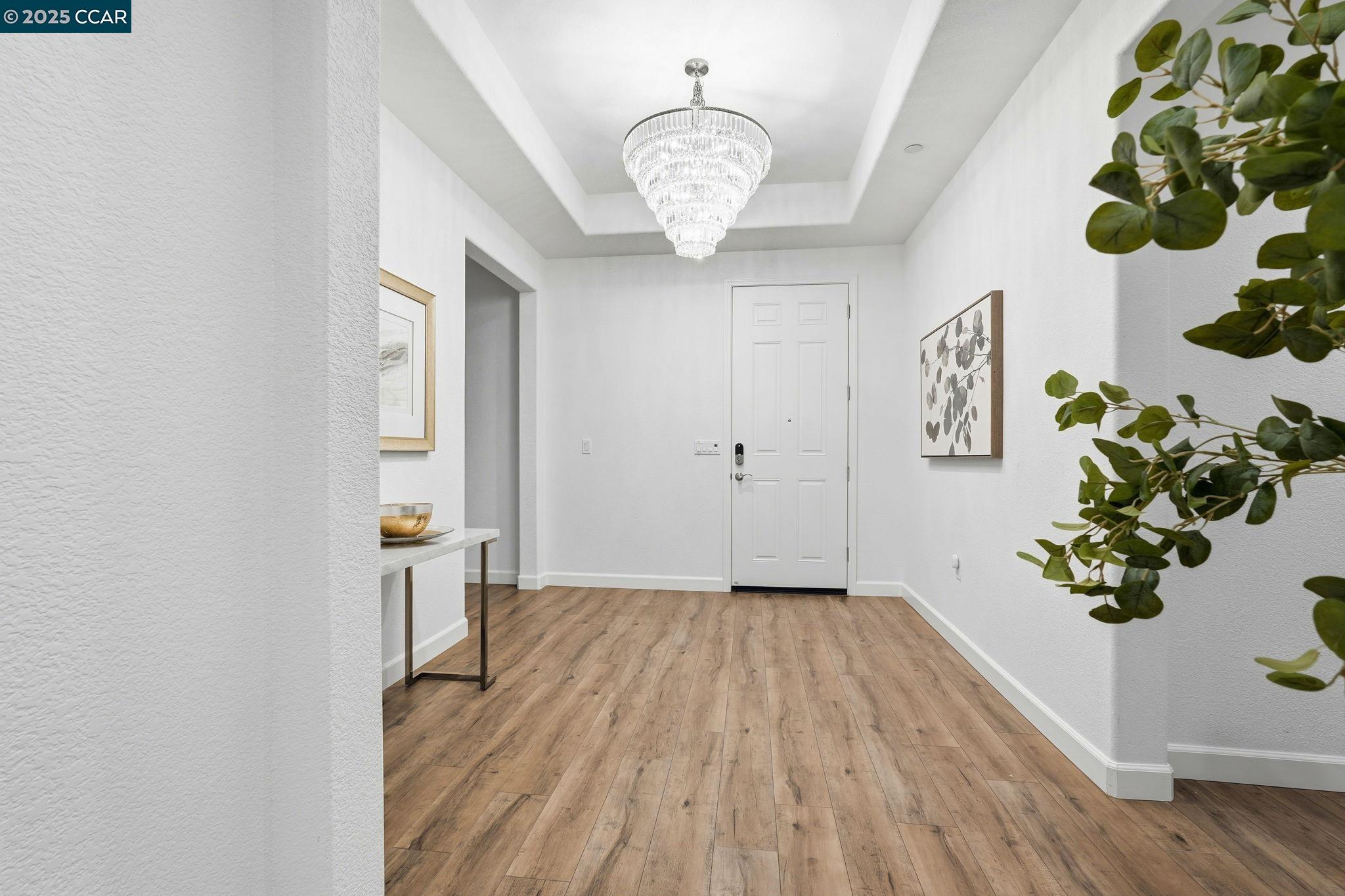 Detail Gallery Image 4 of 34 For 1123 David Senft Ln, Tracy,  CA 95304 - 4 Beds | 3/1 Baths