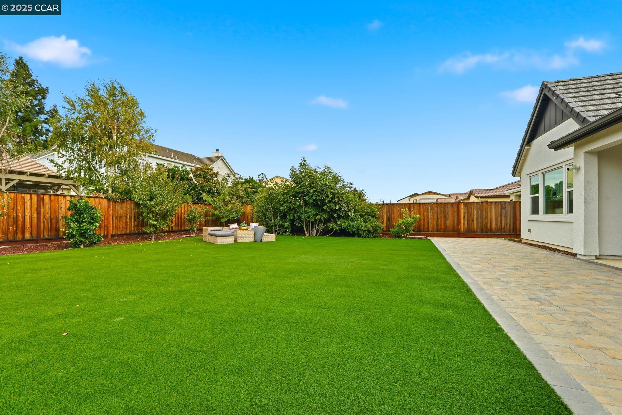 Detail Gallery Image 32 of 34 For 1123 David Senft Ln, Tracy,  CA 95304 - 4 Beds | 3/1 Baths