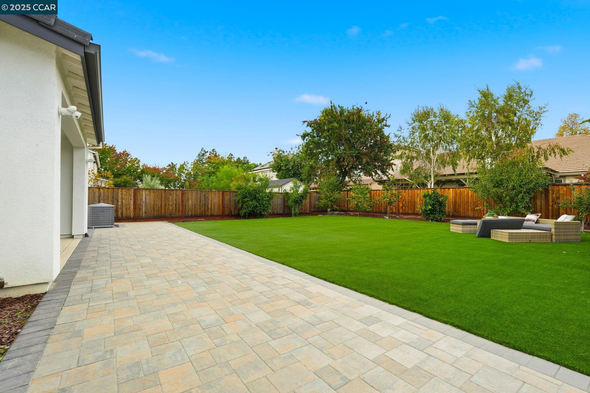 Detail Gallery Image 33 of 34 For 1123 David Senft Ln, Tracy,  CA 95304 - 4 Beds | 3/1 Baths