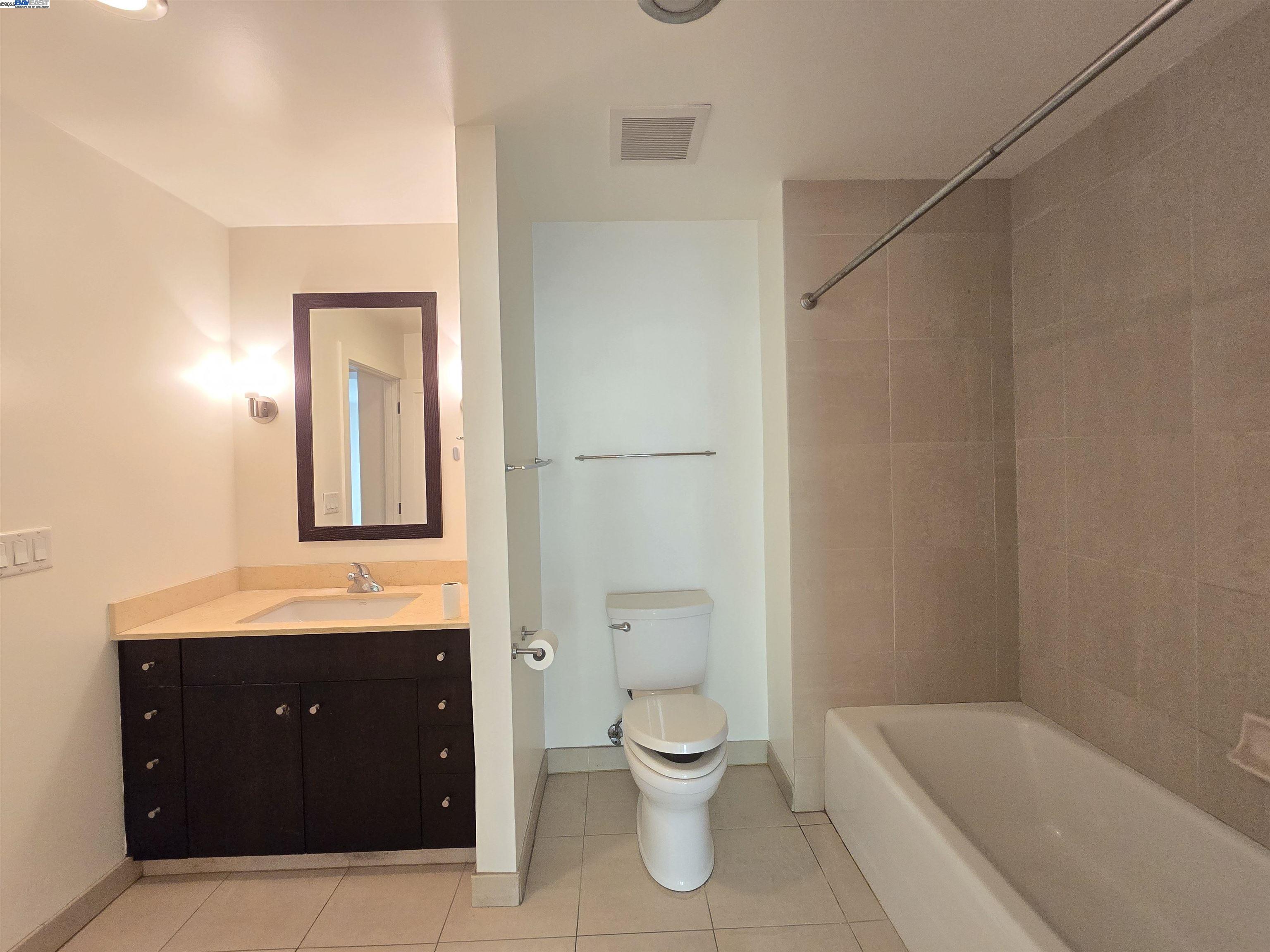 Detail Gallery Image 11 of 22 For 585 9th #422,  Oakland,  CA 94607 - 1 Beds | 1 Baths