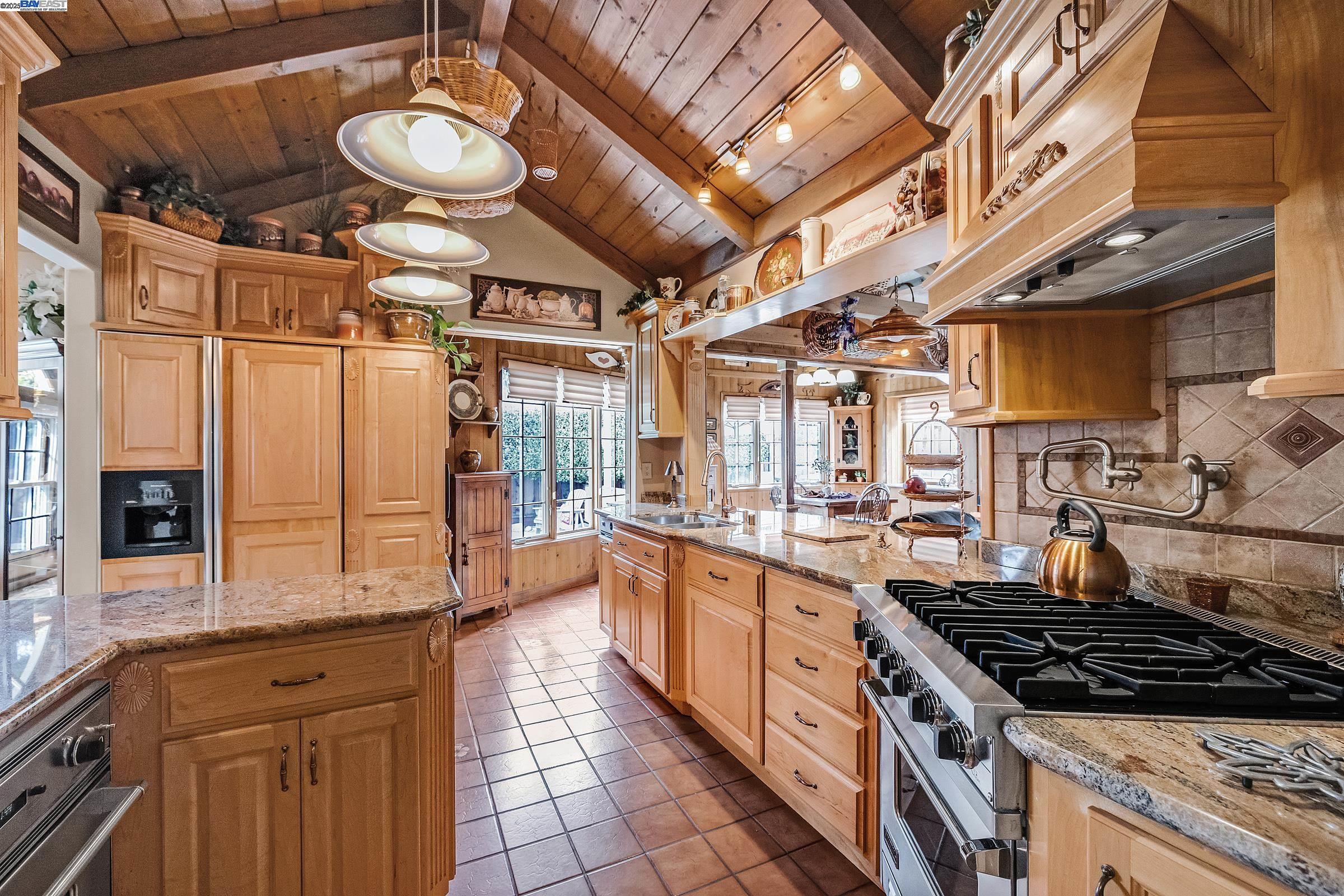 Detail Gallery Image 11 of 40 For 36081 Turpin Way, Fremont,  CA 94536 - 4 Beds | 2 Baths