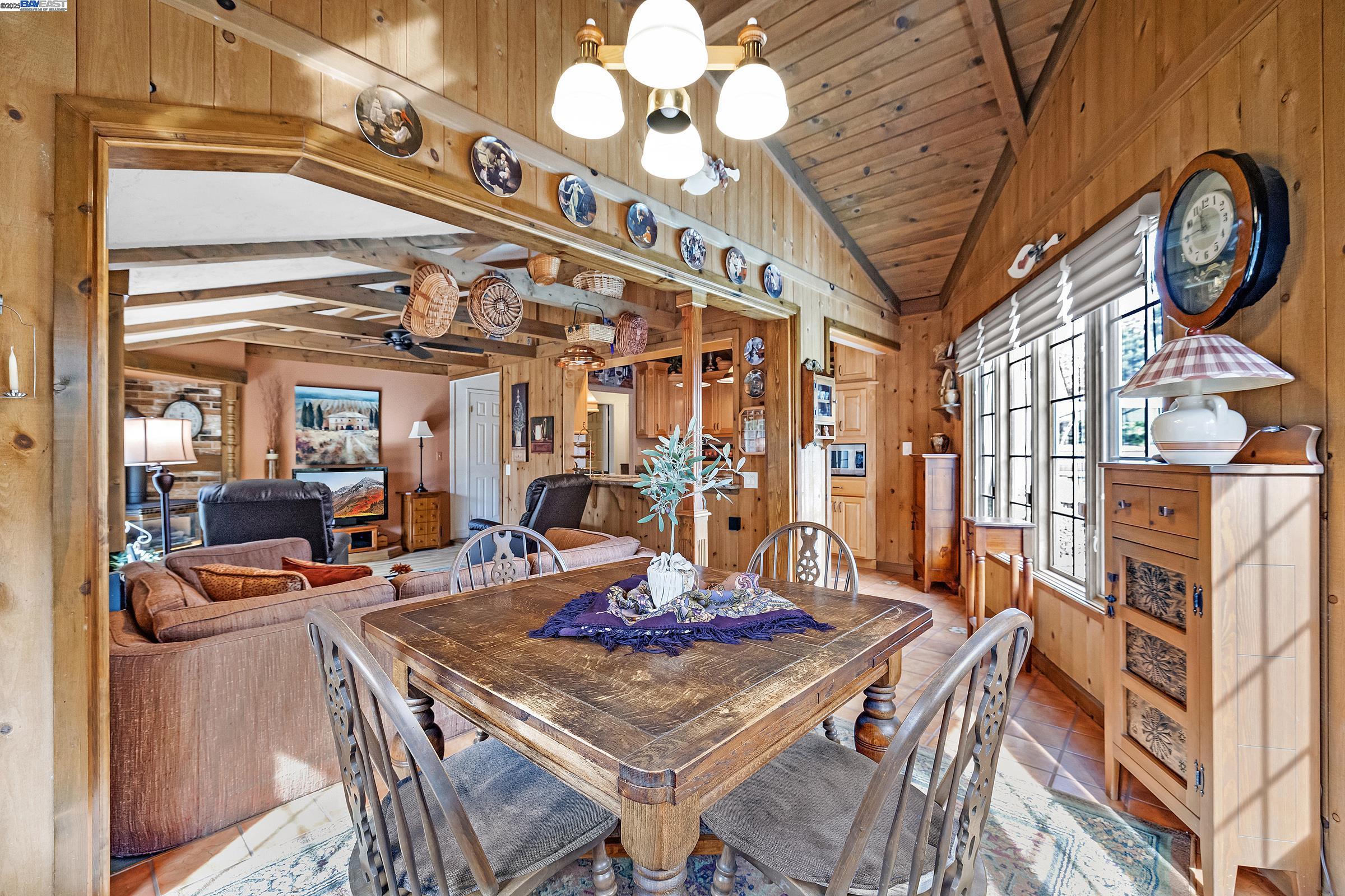 Detail Gallery Image 13 of 40 For 36081 Turpin Way, Fremont,  CA 94536 - 4 Beds | 2 Baths