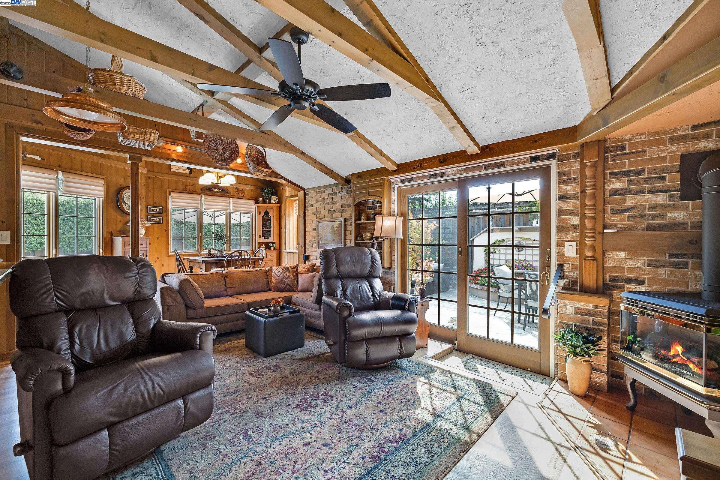 Detail Gallery Image 14 of 40 For 36081 Turpin Way, Fremont,  CA 94536 - 4 Beds | 2 Baths