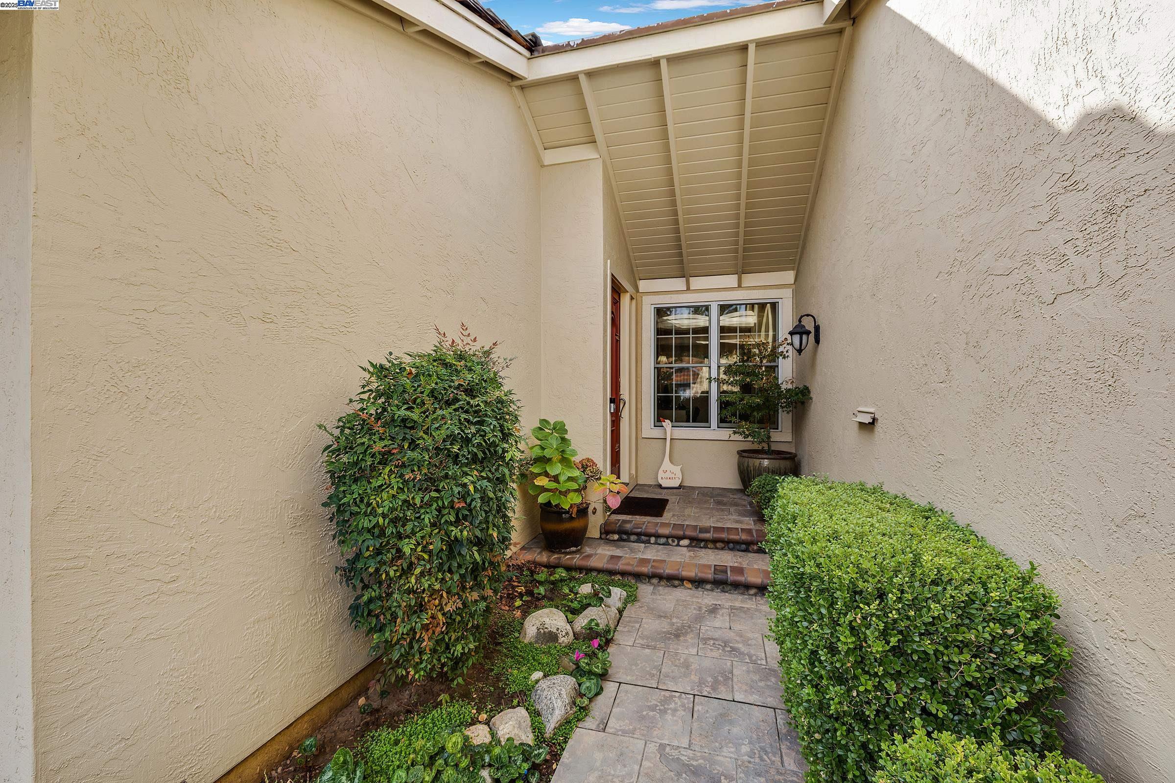 Detail Gallery Image 6 of 40 For 36081 Turpin Way, Fremont,  CA 94536 - 4 Beds | 2 Baths