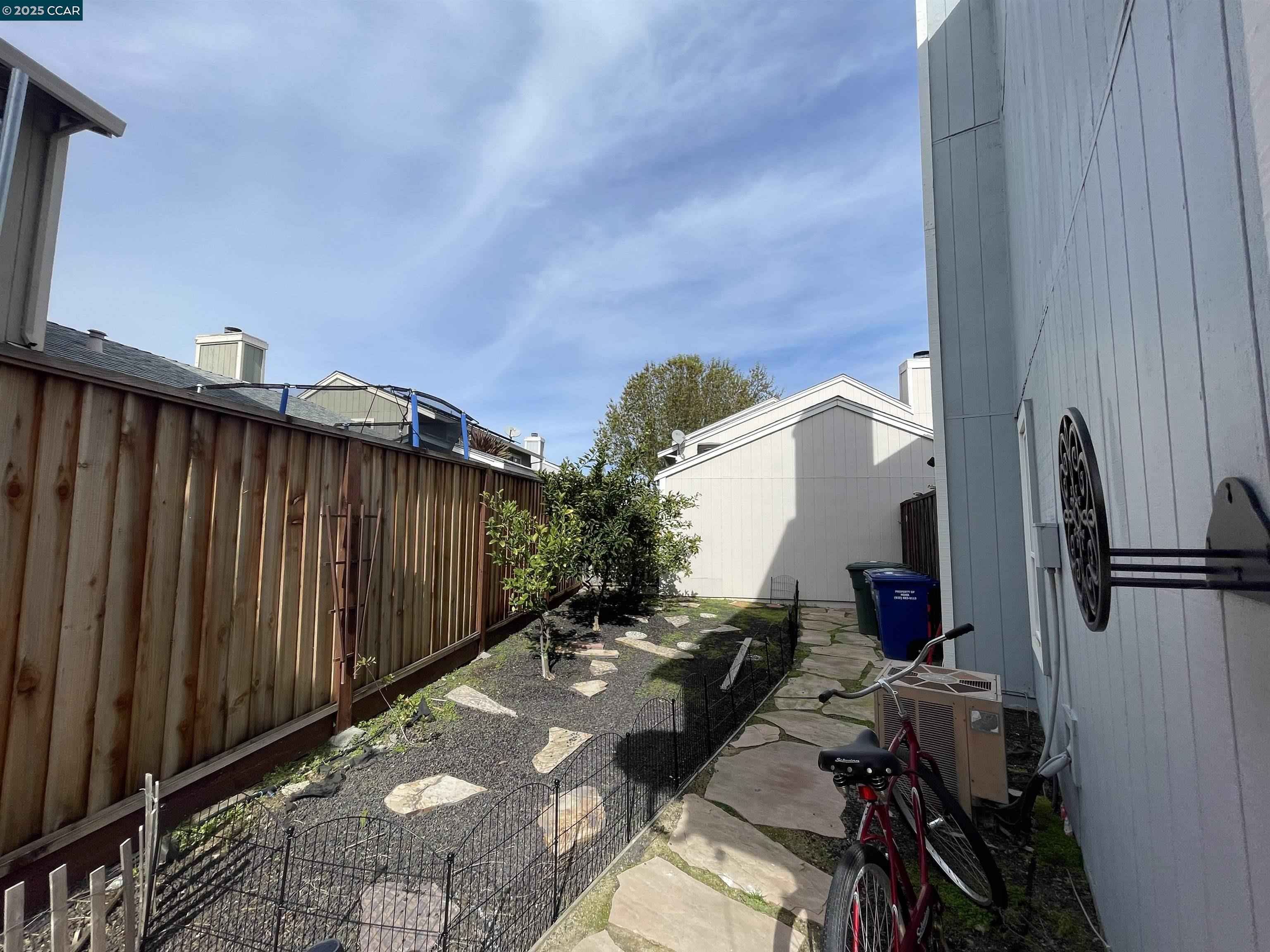 Detail Gallery Image 31 of 38 For 837 Oakwood Way, Oakley,  CA 94561 - 3 Beds | 2/1 Baths