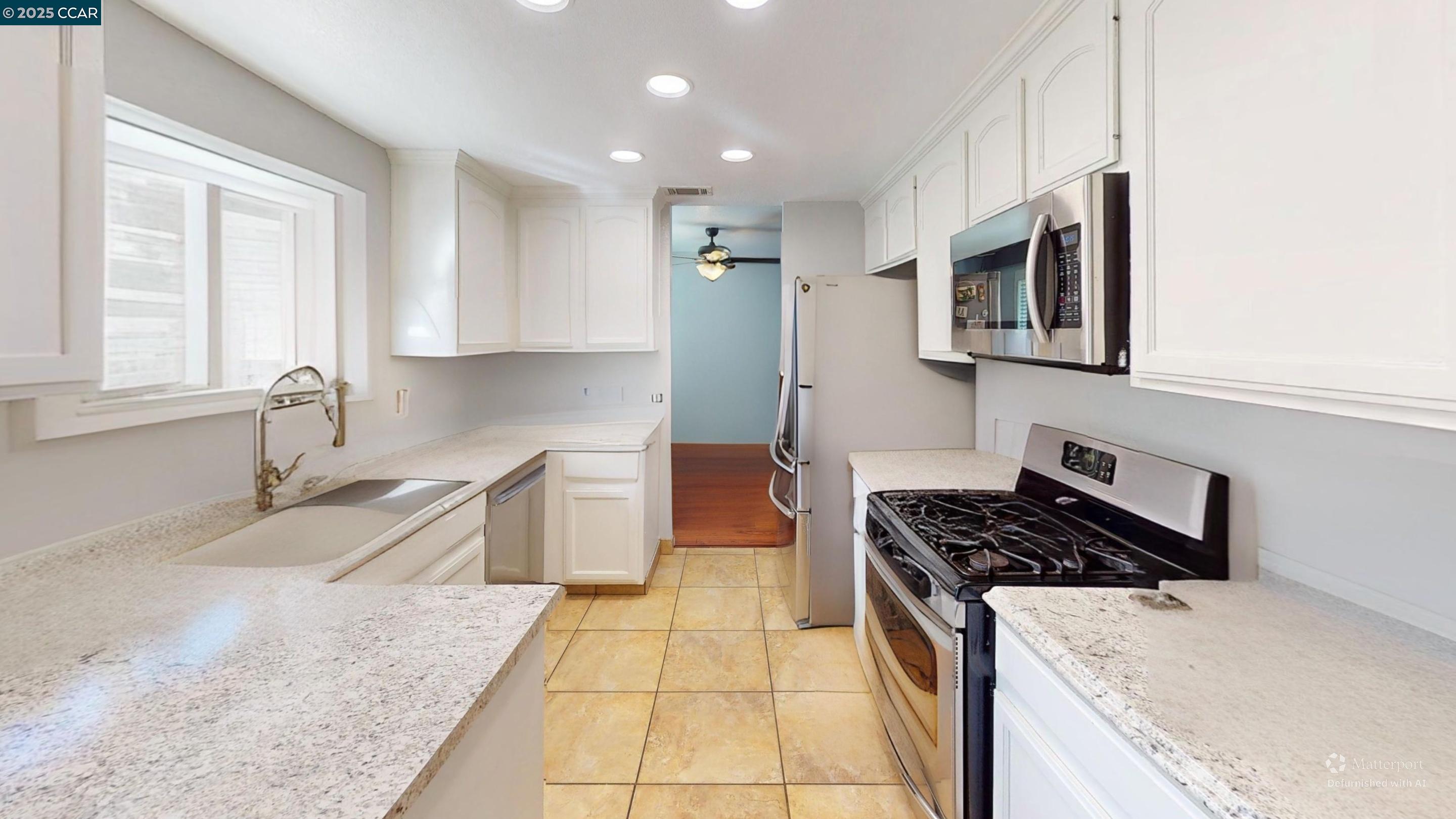 Detail Gallery Image 4 of 38 For 837 Oakwood Way, Oakley,  CA 94561 - 3 Beds | 2/1 Baths