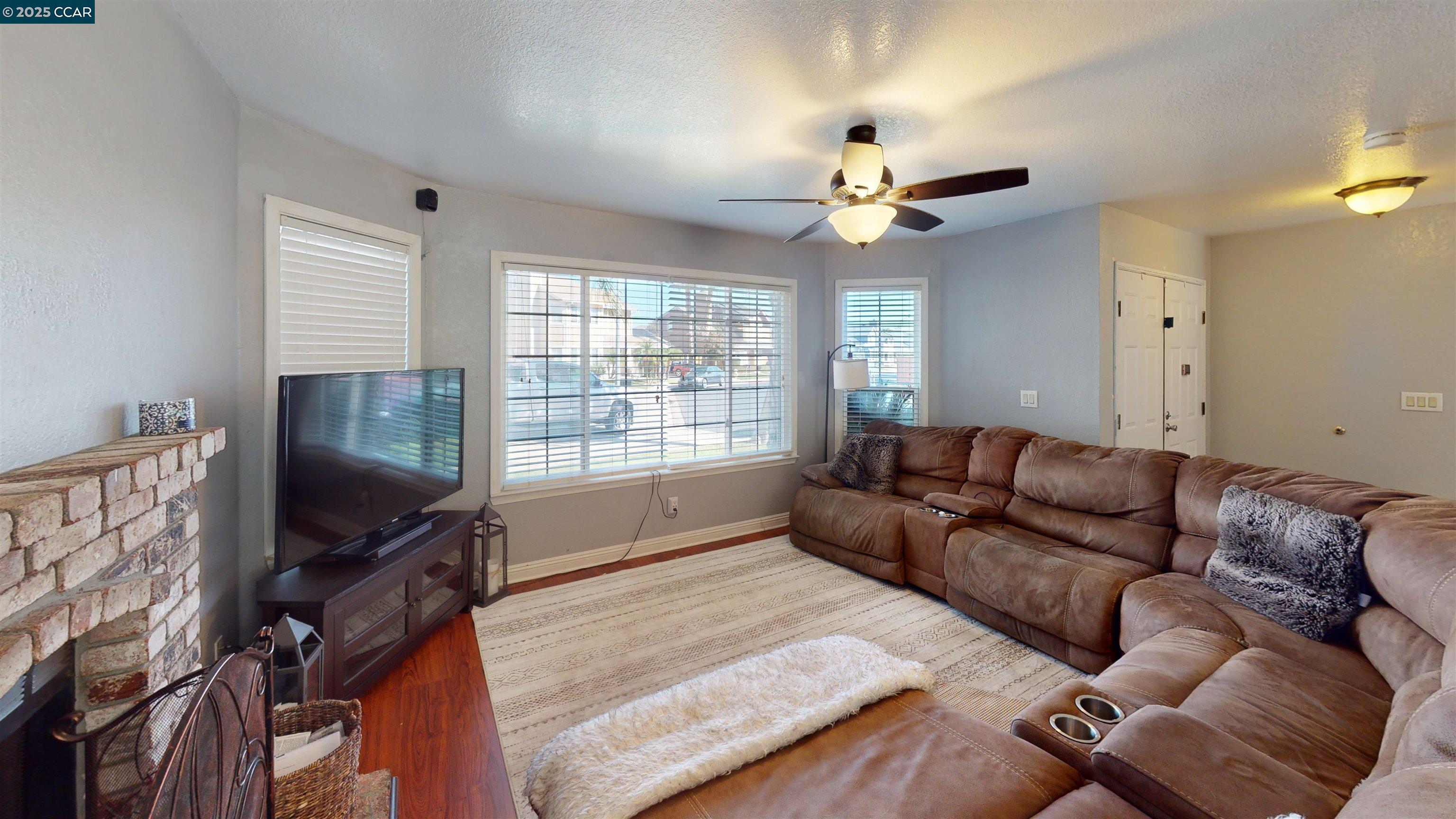 Detail Gallery Image 6 of 38 For 837 Oakwood Way, Oakley,  CA 94561 - 3 Beds | 2/1 Baths