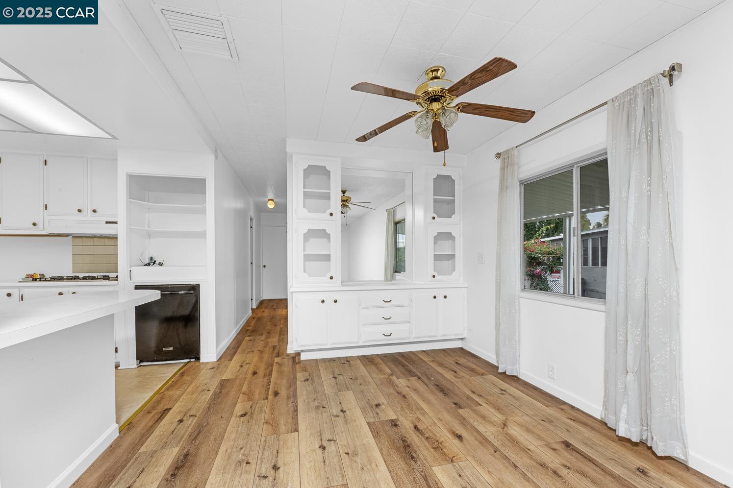 Detail Gallery Image 13 of 41 For 83 a Street, Concord,  CA 94520-5419 - 2 Beds | 2 Baths