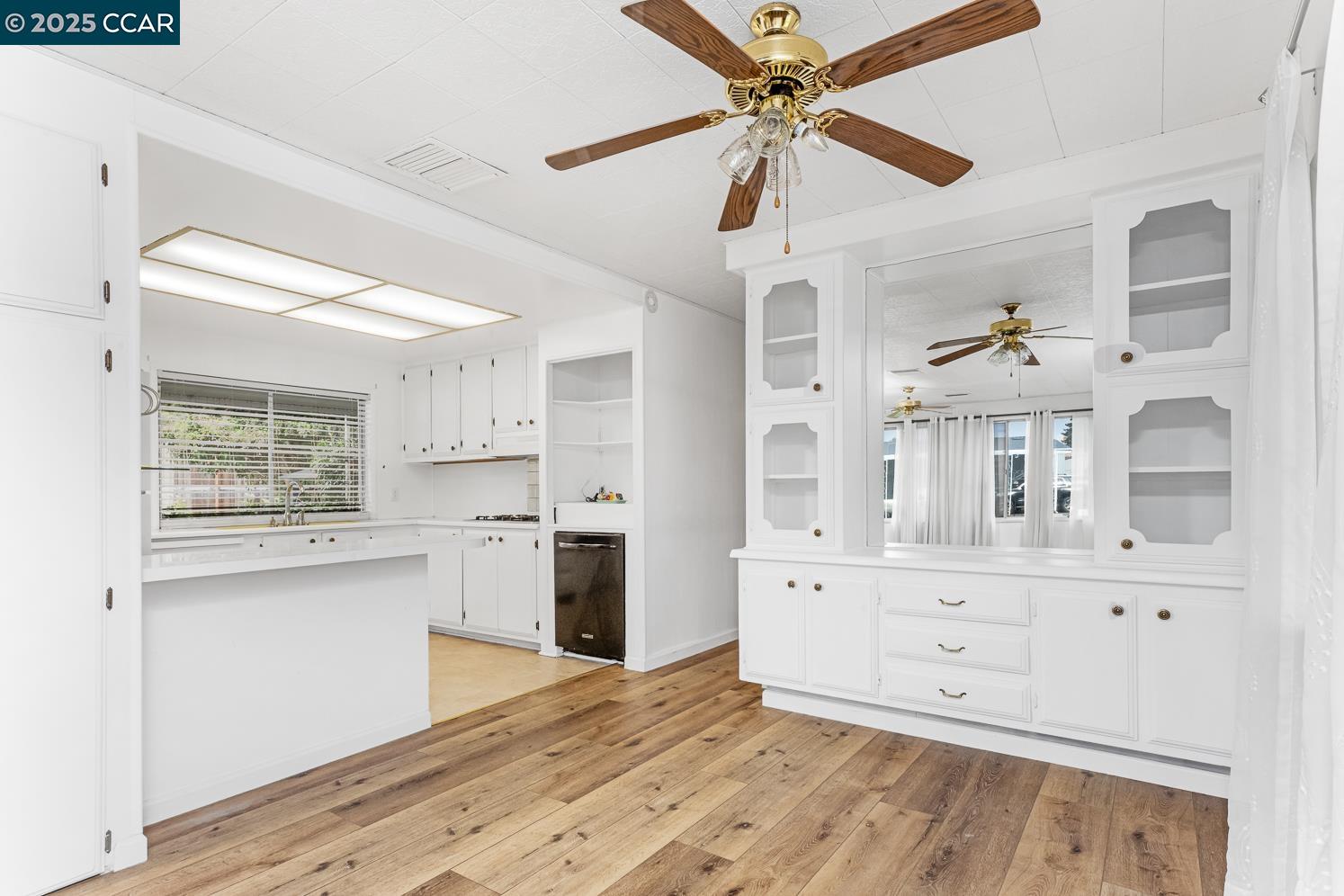 Detail Gallery Image 15 of 41 For 83 a Street, Concord,  CA 94520-5419 - 2 Beds | 2 Baths