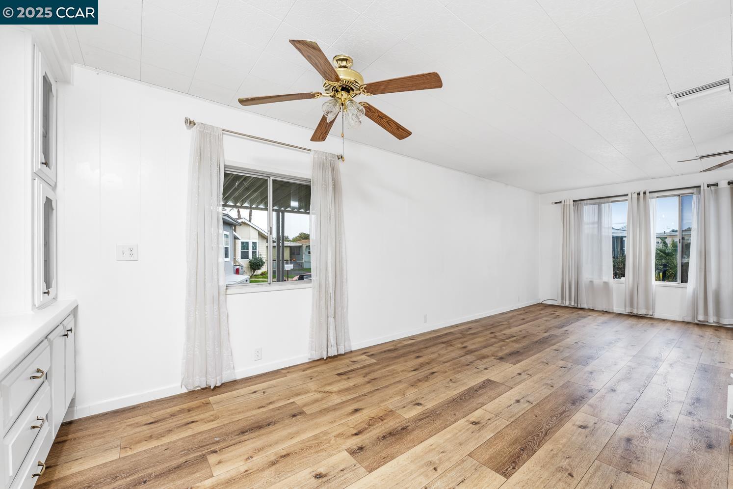 Detail Gallery Image 17 of 41 For 83 a Street, Concord,  CA 94520-5419 - 2 Beds | 2 Baths