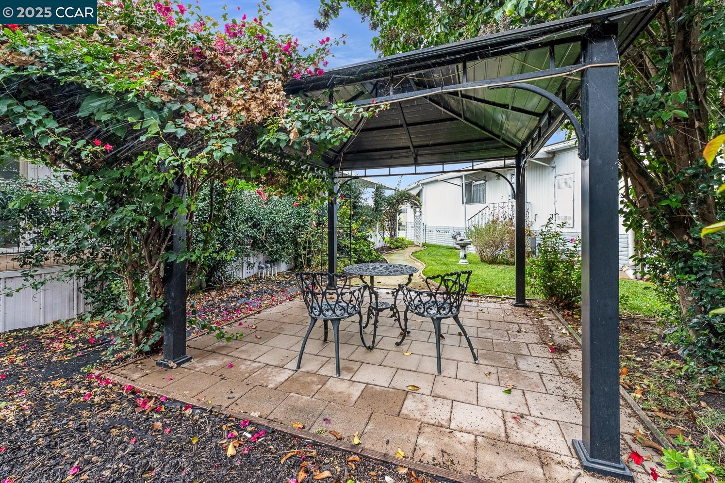 Detail Gallery Image 39 of 41 For 83 a Street, Concord,  CA 94520-5419 - 2 Beds | 2 Baths