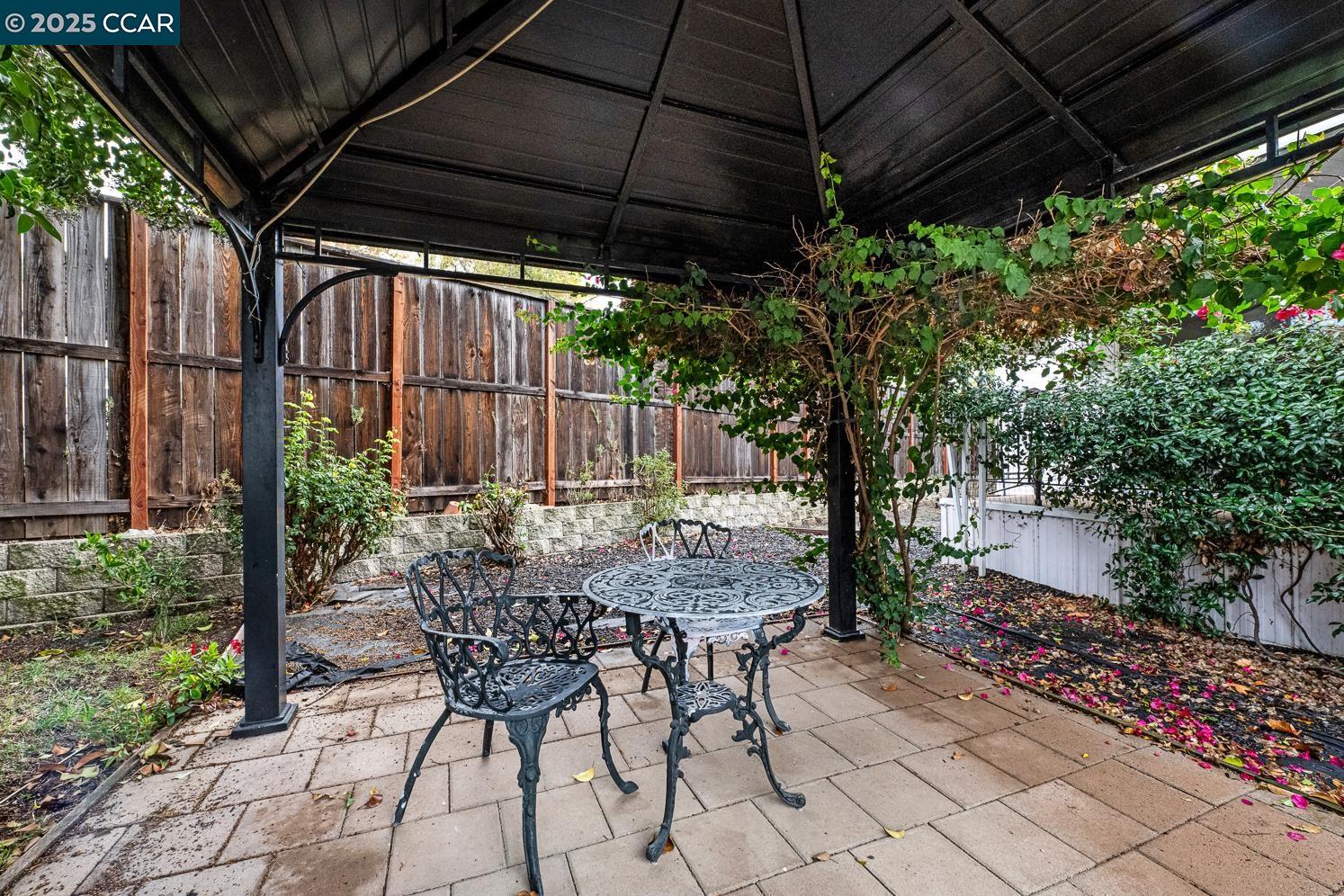Detail Gallery Image 40 of 41 For 83 a Street, Concord,  CA 94520-5419 - 2 Beds | 2 Baths