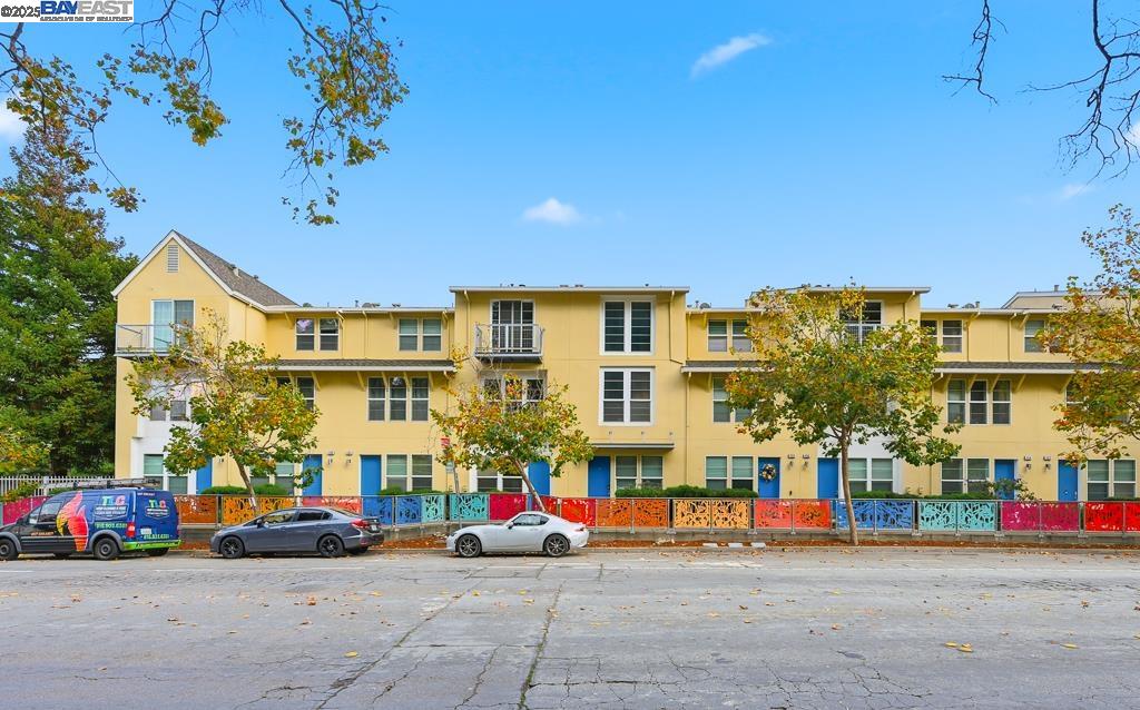 Front Image Thumbnail for BE41116916