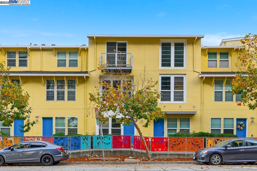 Detail Gallery Image 2 of 55 For 462 Marina Way, Richmond,  CA 94801 - 3 Beds | 3 Baths