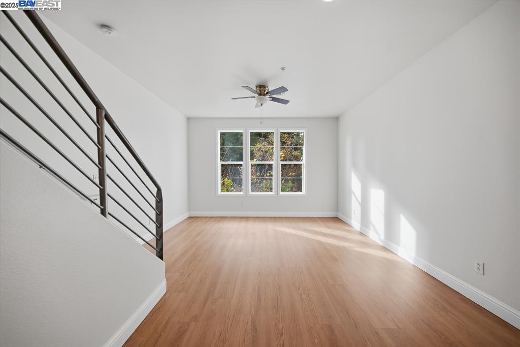 Detail Gallery Image 18 of 55 For 462 Marina Way, Richmond,  CA 94801 - 3 Beds | 3 Baths