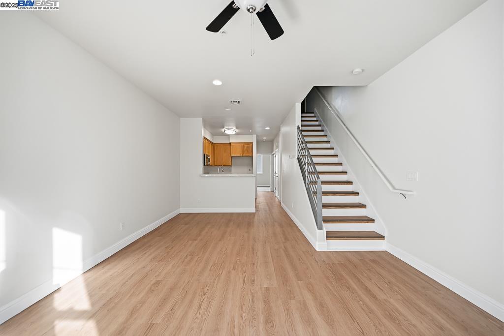 Detail Gallery Image 19 of 55 For 462 Marina Way, Richmond,  CA 94801 - 3 Beds | 3 Baths