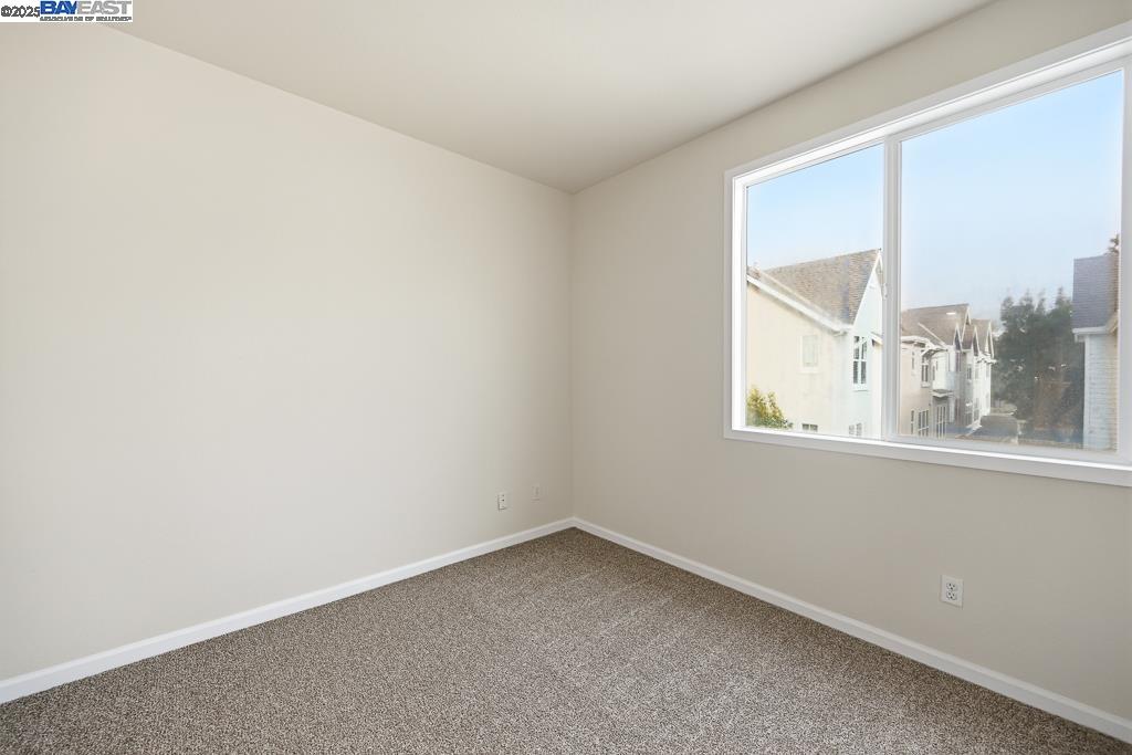 Detail Gallery Image 22 of 55 For 462 Marina Way, Richmond,  CA 94801 - 3 Beds | 3 Baths